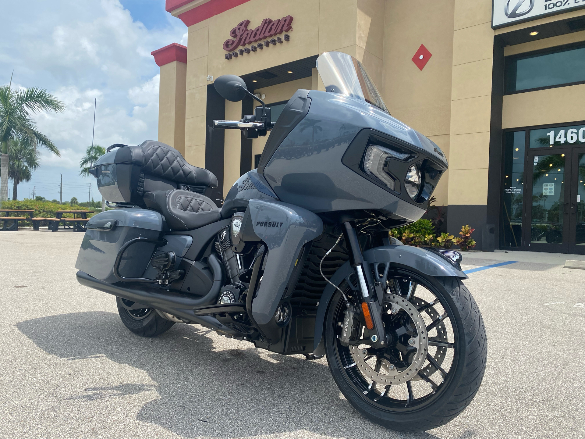 2023 Indian Motorcycle Pursuit® Dark Horse® with Premium Package in Fort Myers, Florida - Photo 9