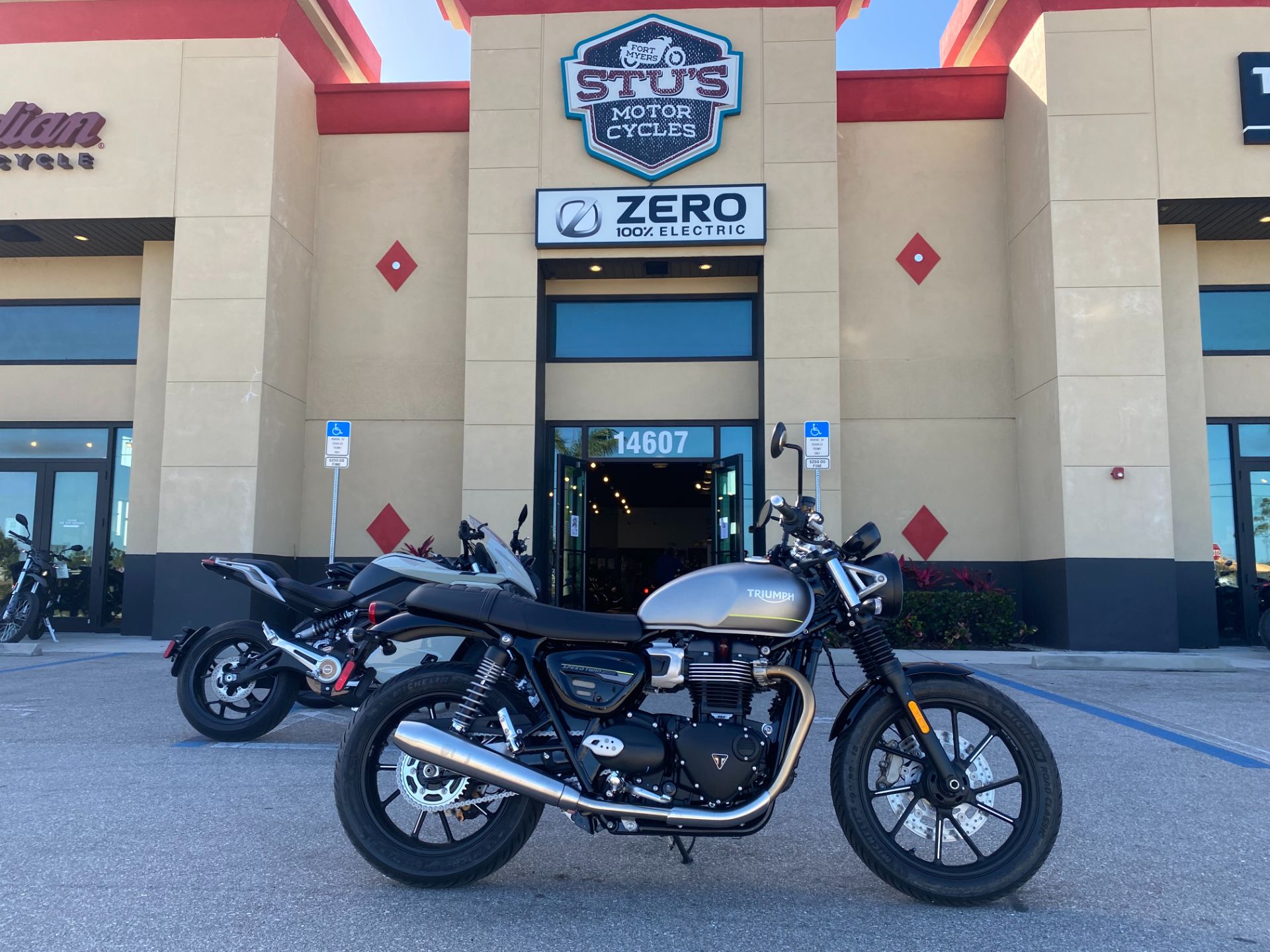 2023 Triumph Speed Twin 900 in Fort Myers, Florida - Photo 2