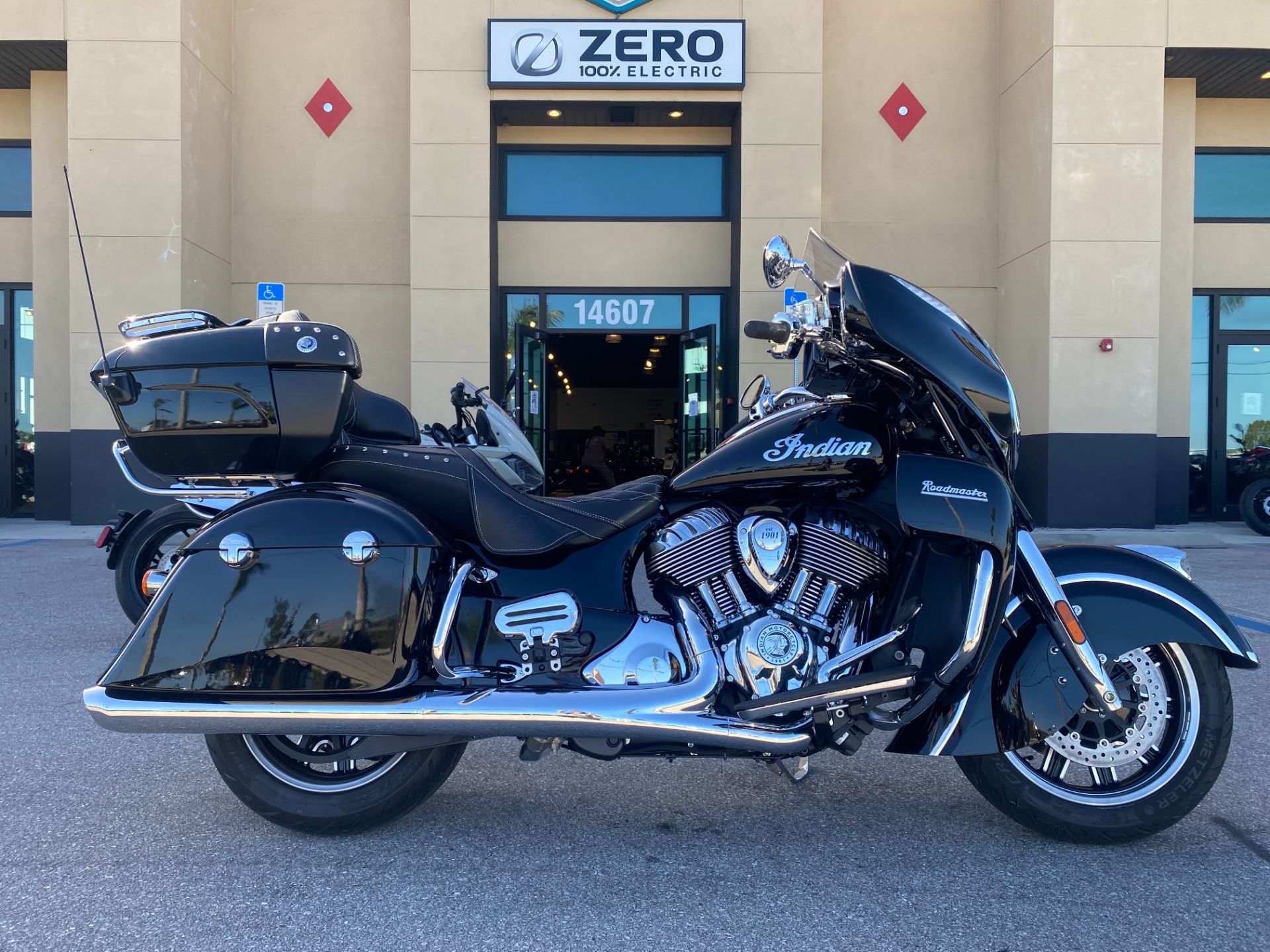 2023 Indian Motorcycle Roadmaster® in Fort Myers, Florida - Photo 2