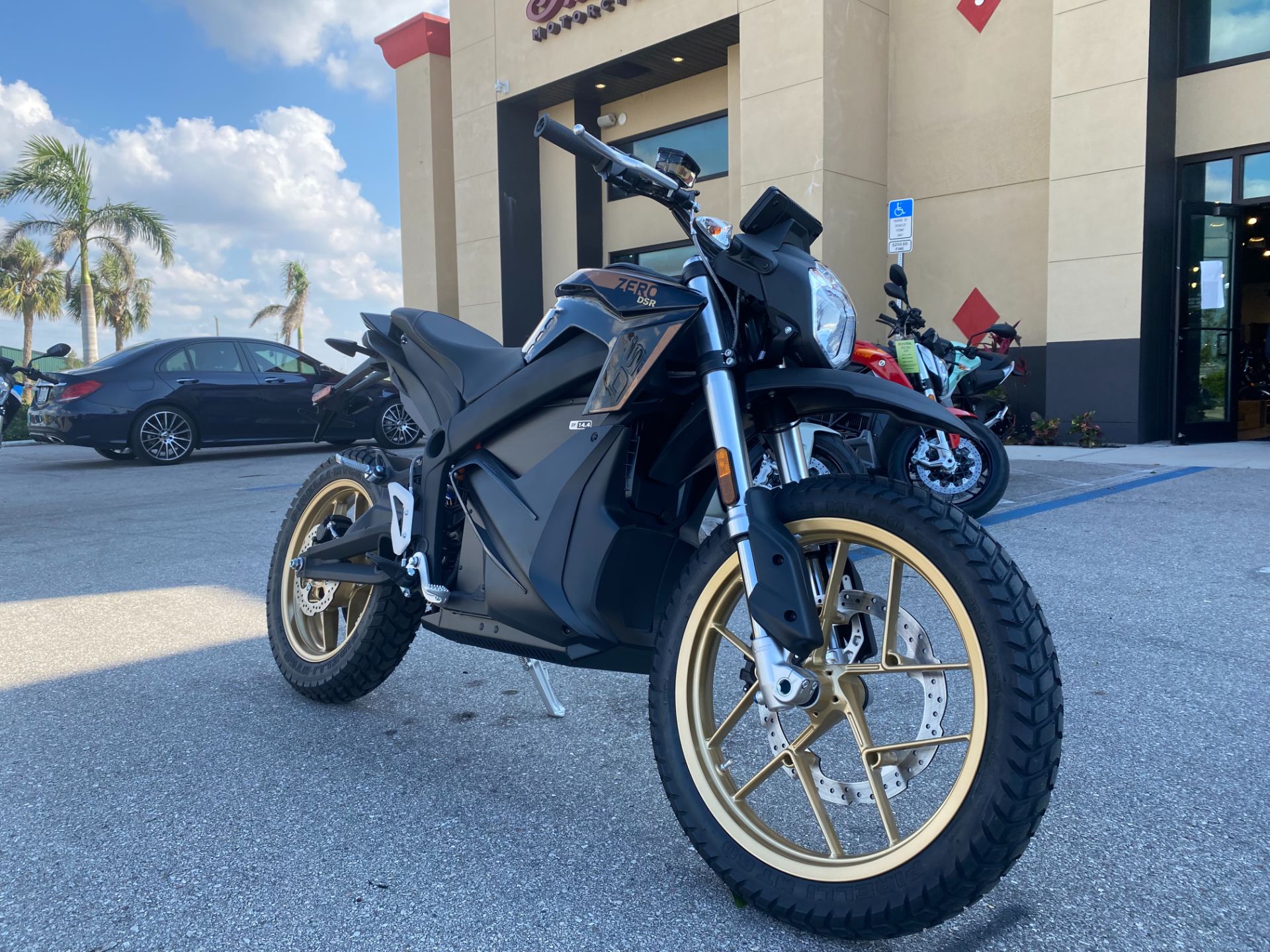 2023 Zero Motorcycles DSR ZF14.4 in Fort Myers, Florida - Photo 9