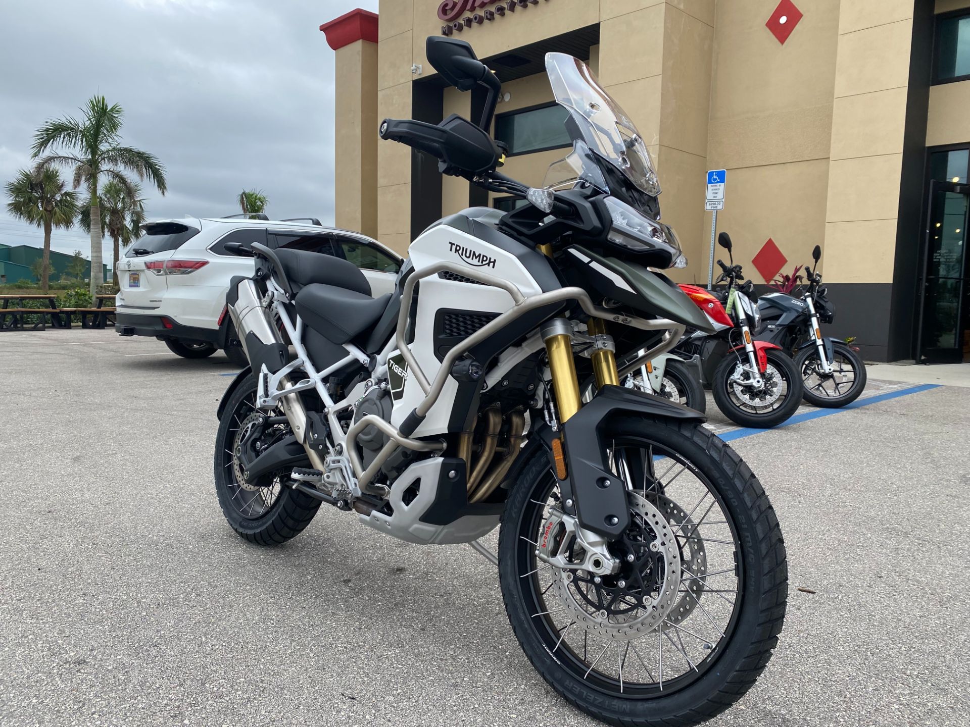 2023 Triumph Tiger 1200 Rally Explorer in Fort Myers, Florida - Photo 9