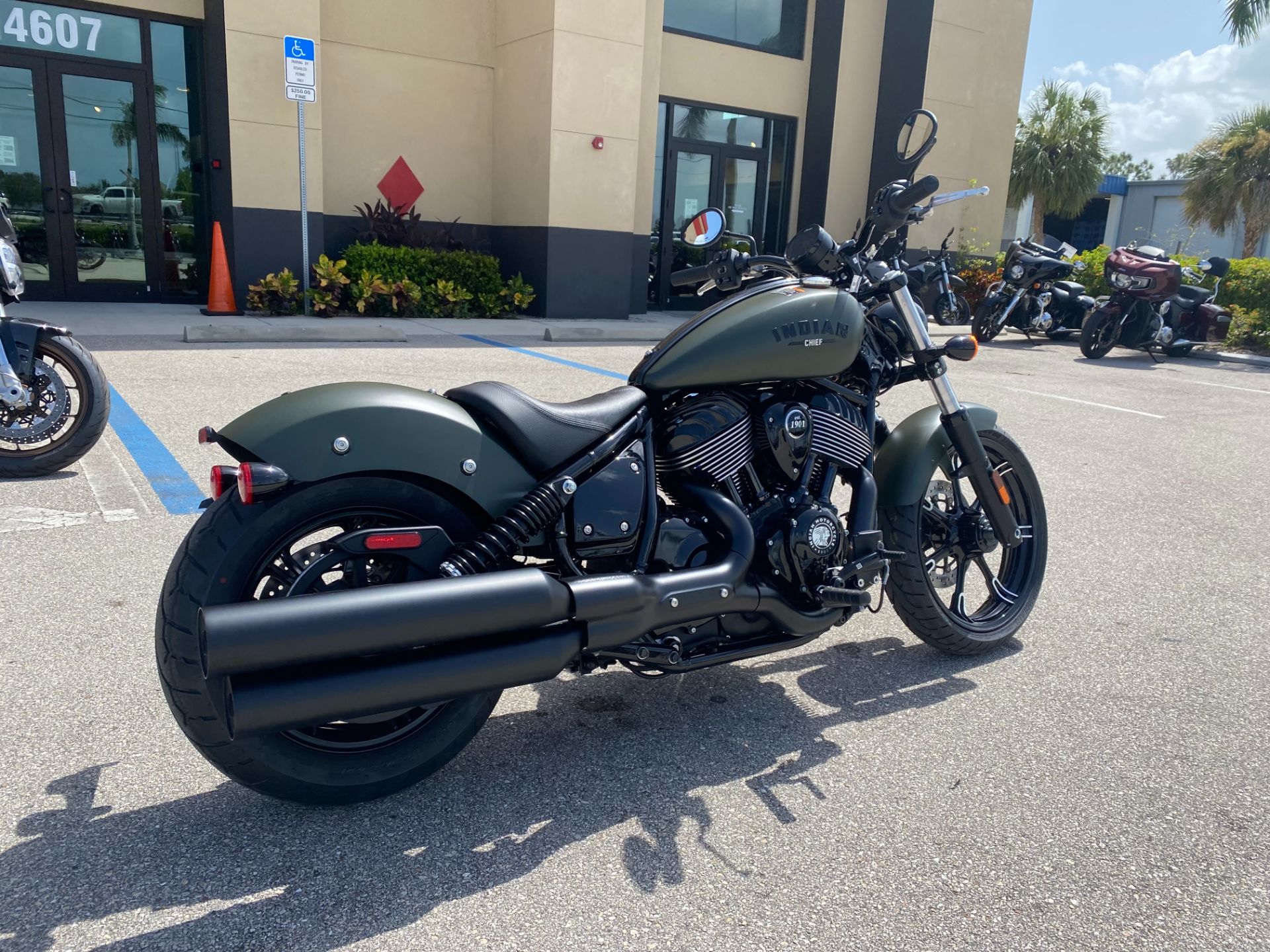 2023 Indian Motorcycle Chief Dark Horse® in Fort Myers, Florida - Photo 3