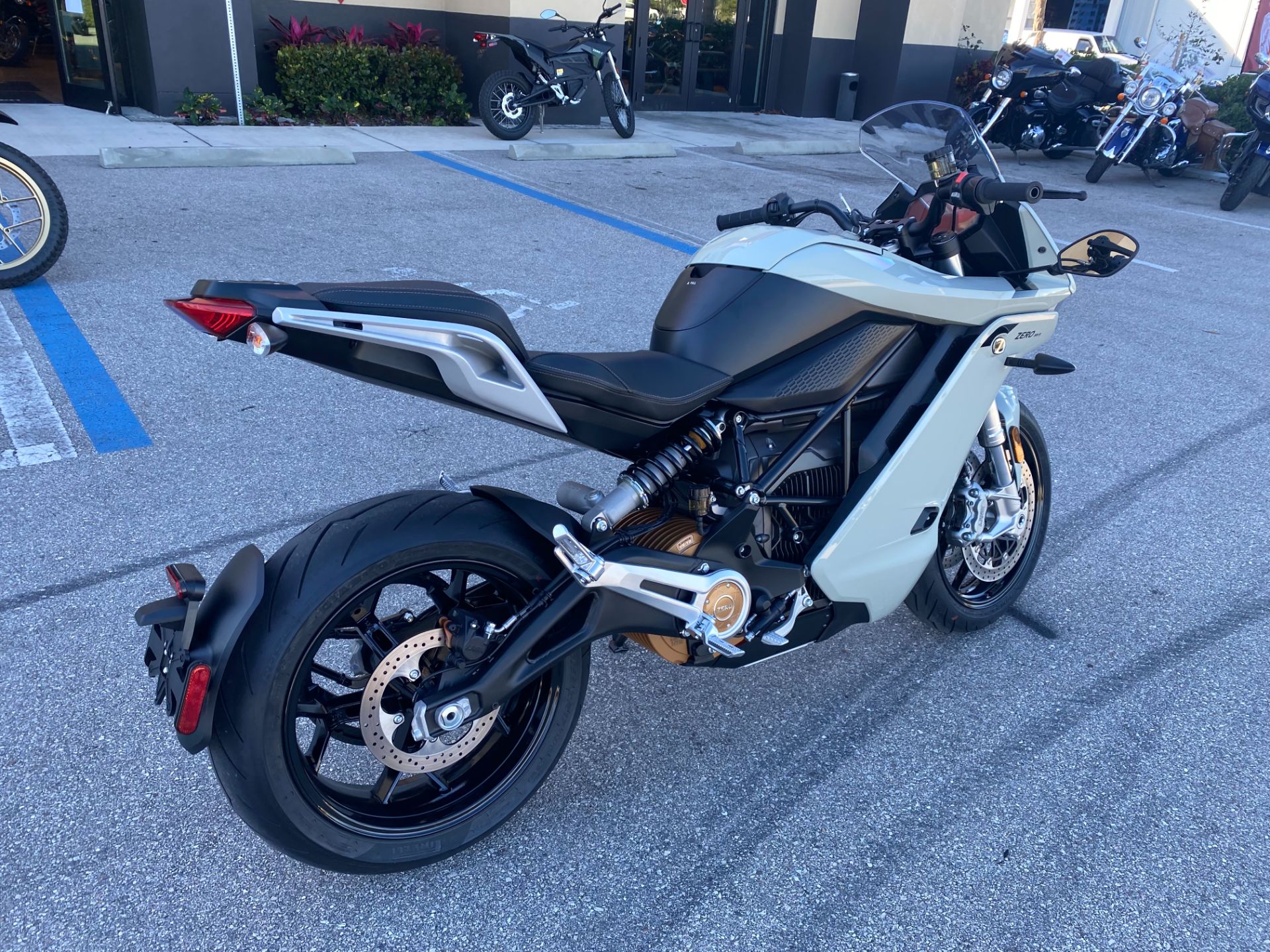 2022 Zero Motorcycles SR/S NA ZF15.6 Premium in Fort Myers, Florida - Photo 3