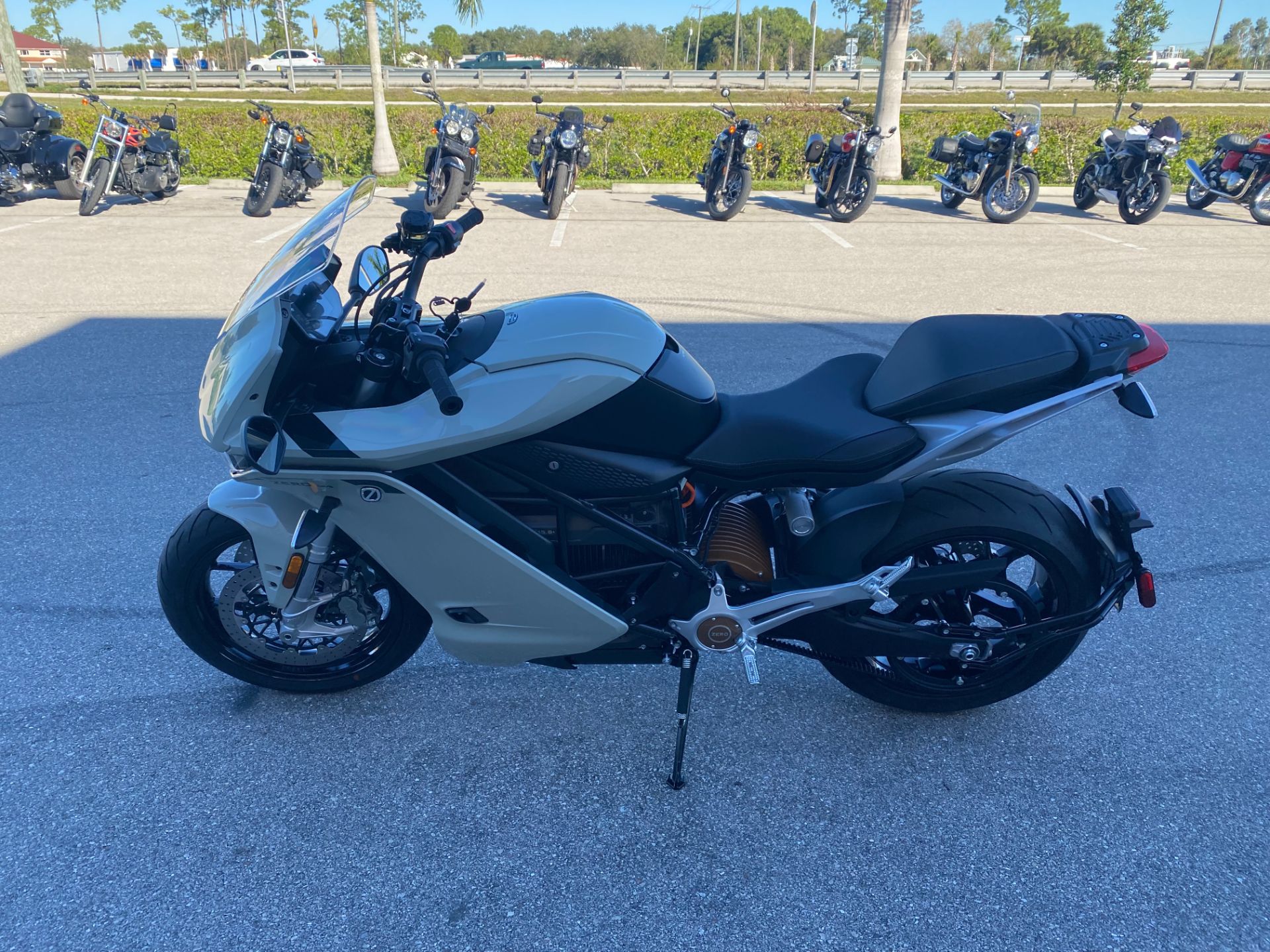 2022 Zero Motorcycles SR/S NA ZF15.6 Premium in Fort Myers, Florida - Photo 6