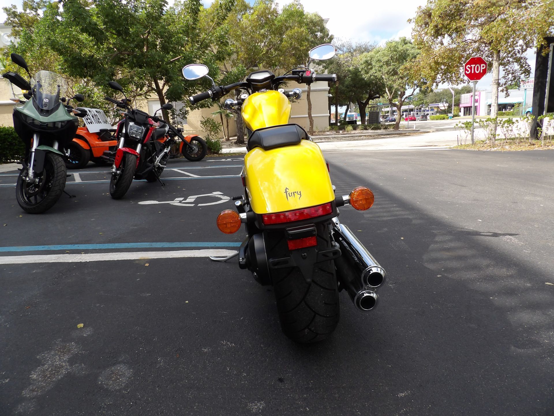 2022 Honda Fury ABS in Fort Lauderdale, Florida - Photo 4