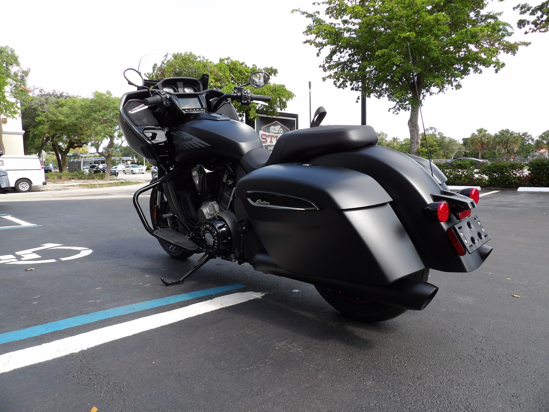 2023 Indian Motorcycle Challenger® Dark Horse® in Fort Lauderdale, Florida - Photo 5