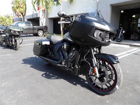 2023 Indian Motorcycle Challenger® Dark Horse® in Fort Lauderdale, Florida - Photo 9