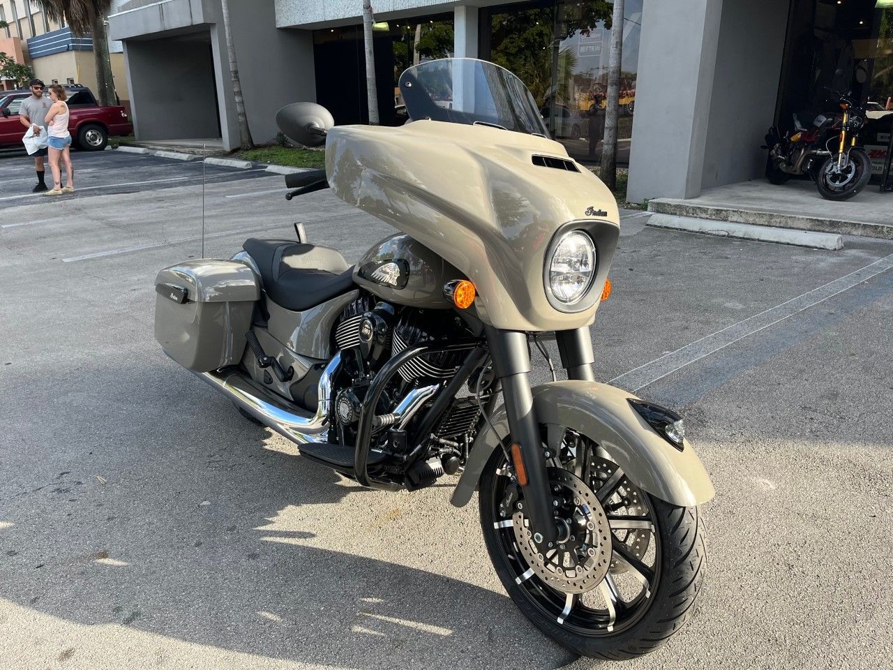 2022 Indian Motorcycle Chieftain® Dark Horse® in Fort Lauderdale, Florida - Photo 9