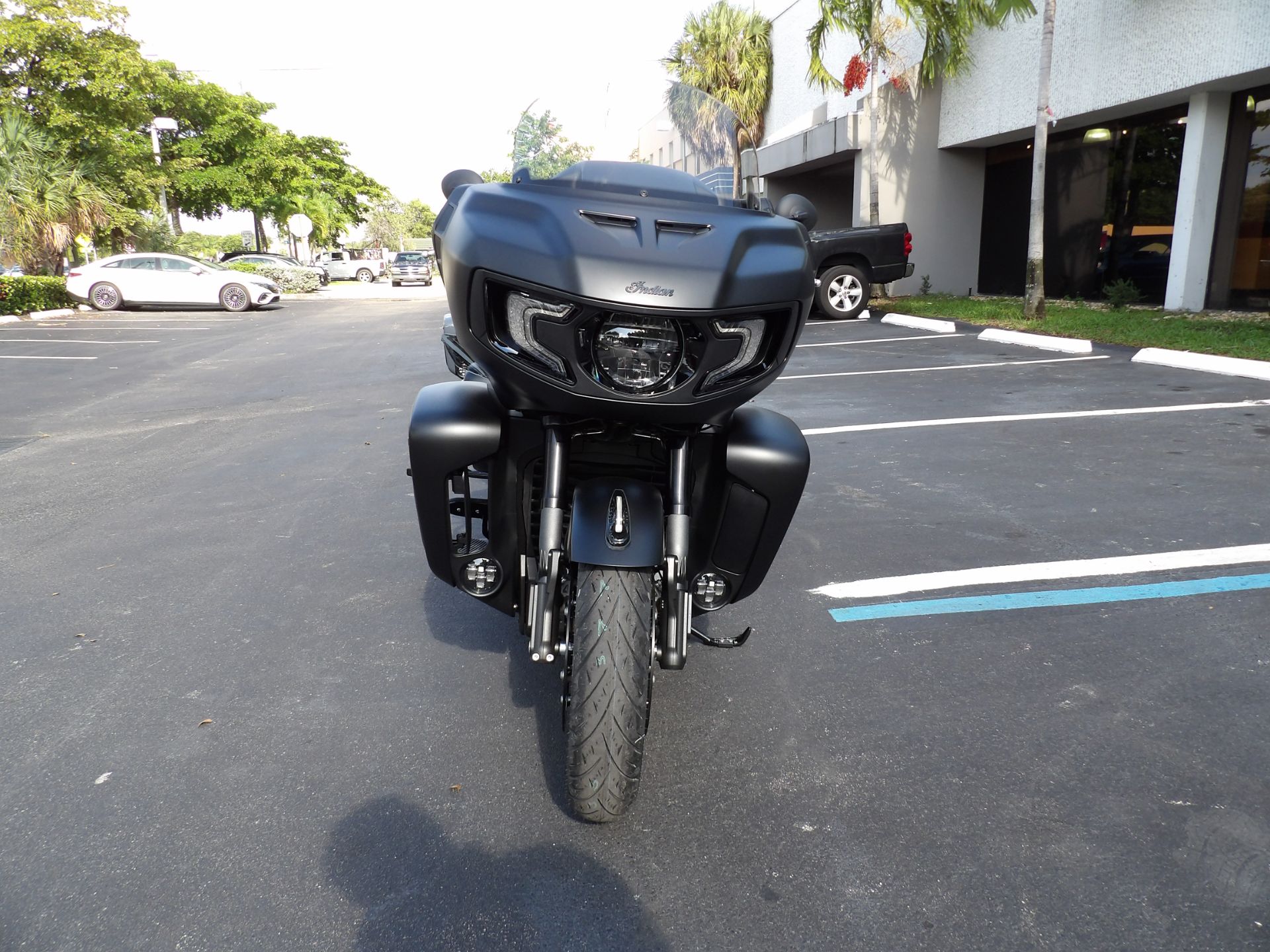 2023 Indian Motorcycle Pursuit® Dark Horse® with Premium Package in Fort Lauderdale, Florida - Photo 8