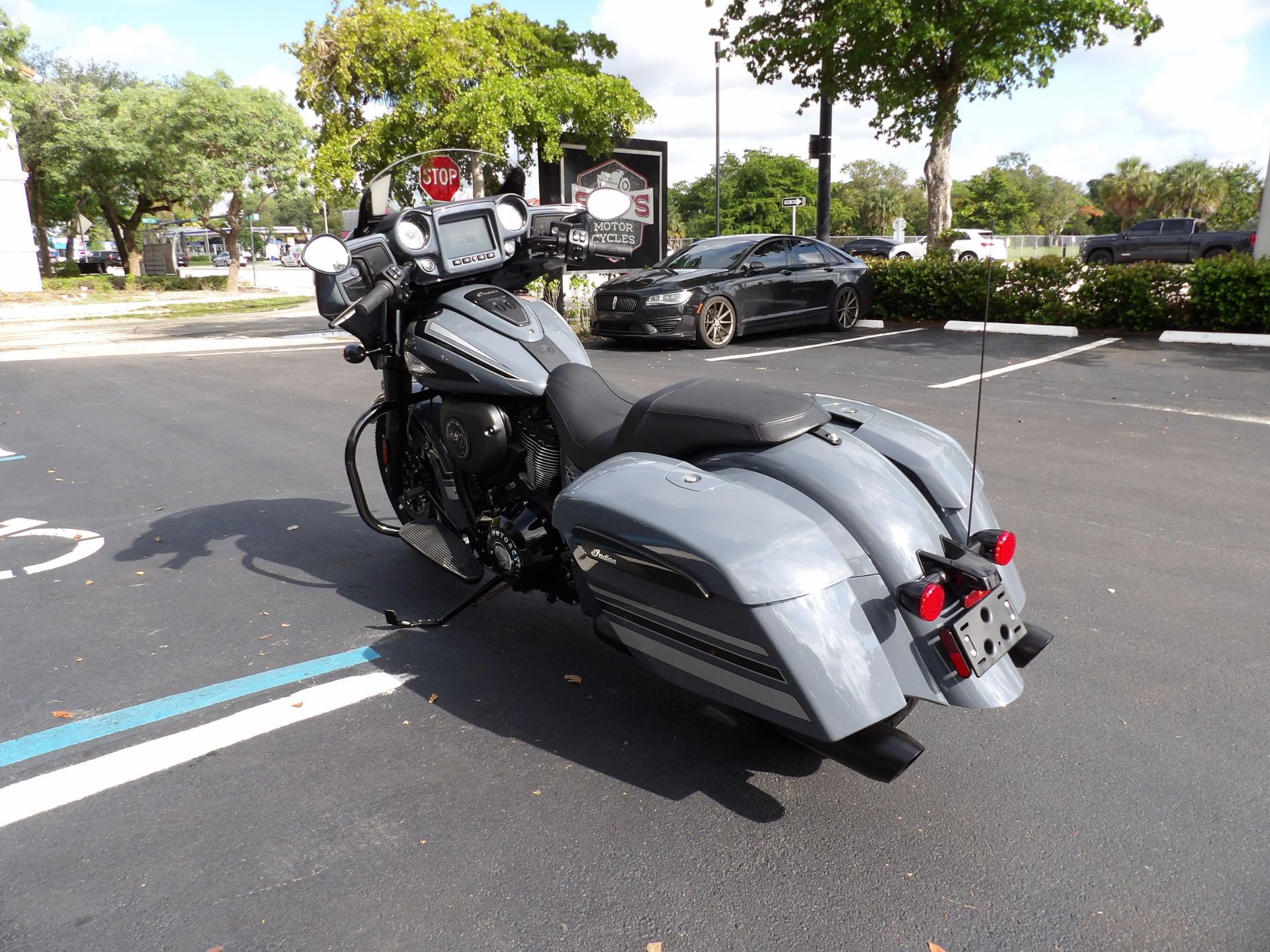 2023 Indian Motorcycle Chieftain® Dark Horse® Icon in Fort Lauderdale, Florida - Photo 5