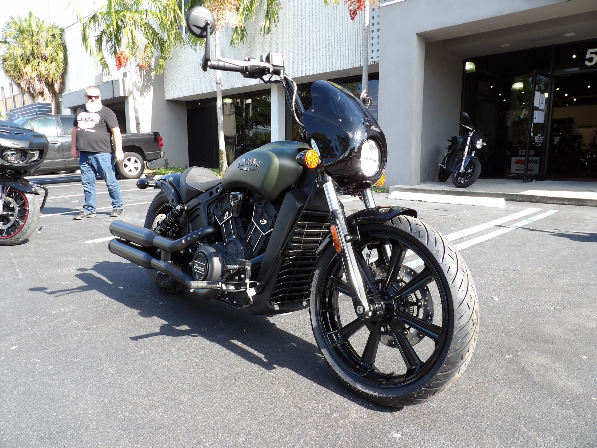 2023 Indian Motorcycle Scout® Rogue ABS in Fort Lauderdale, Florida - Photo 9