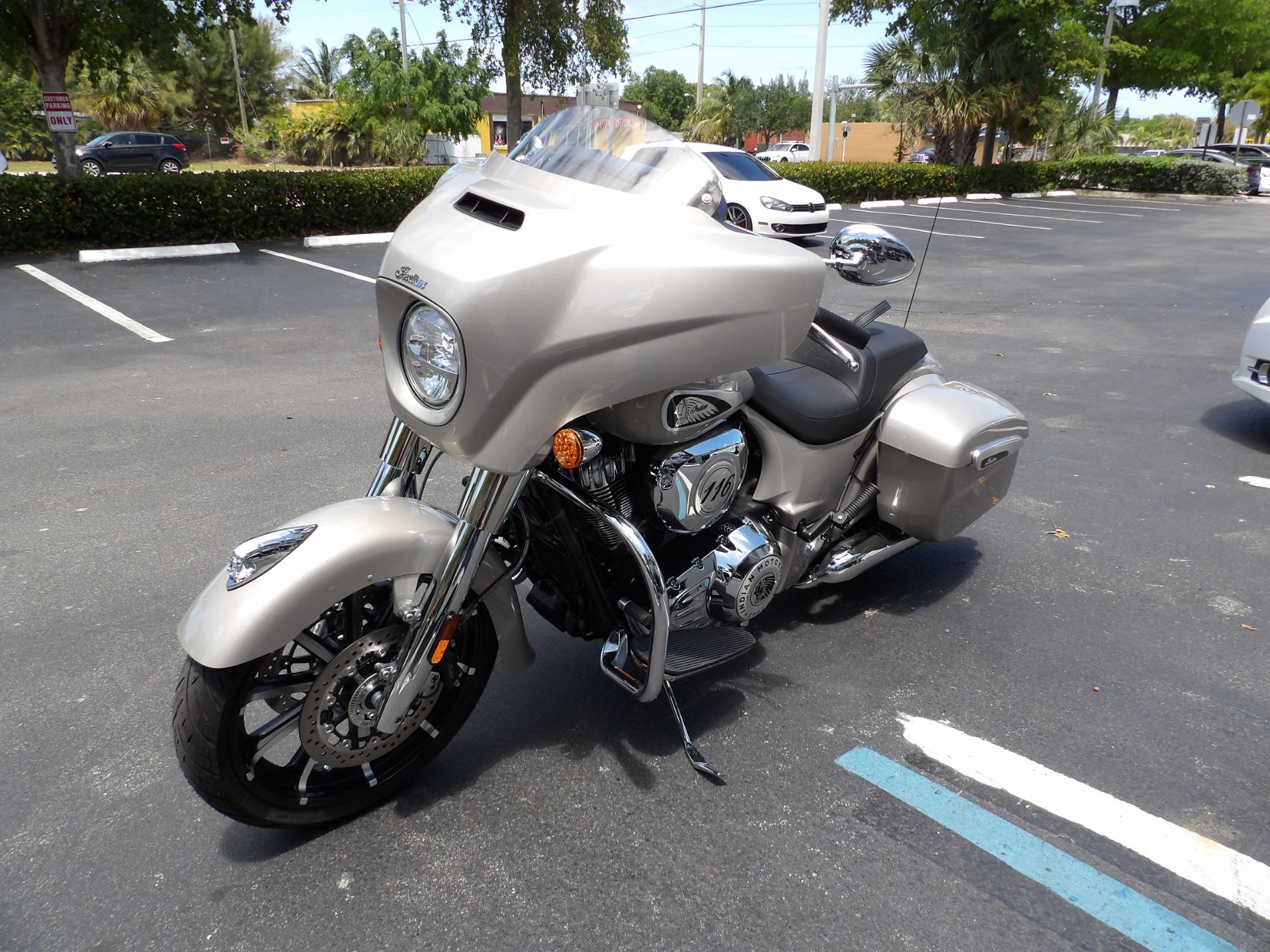 2022 Indian Motorcycle Chieftain® Limited in Fort Lauderdale, Florida - Photo 7