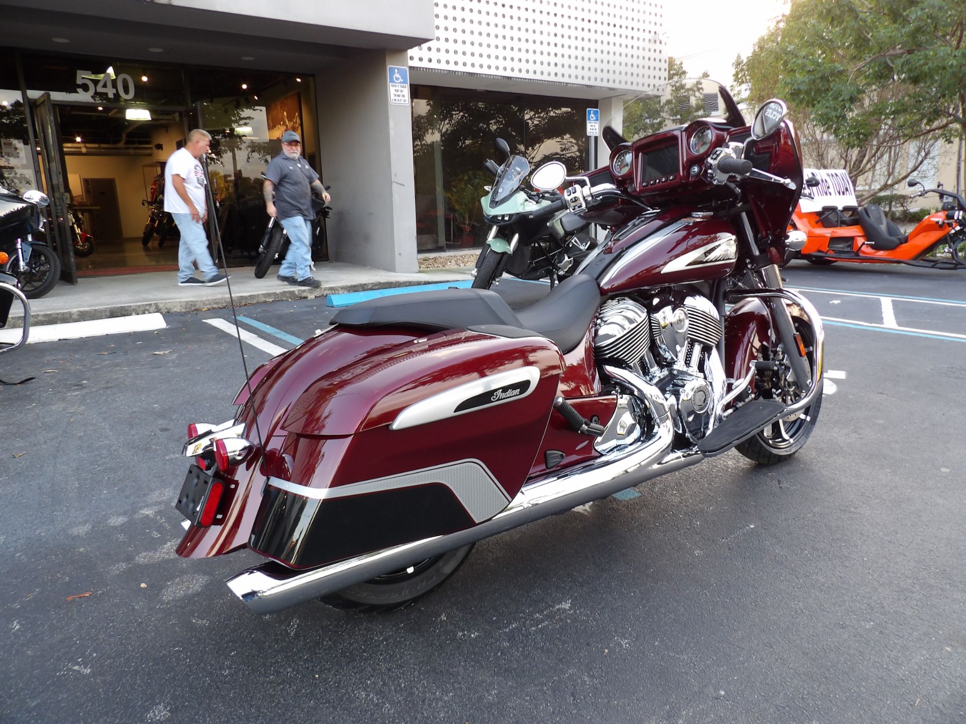 2024 Indian Motorcycle Chieftain® Limited with PowerBand Audio Package in Fort Lauderdale, Florida - Photo 3