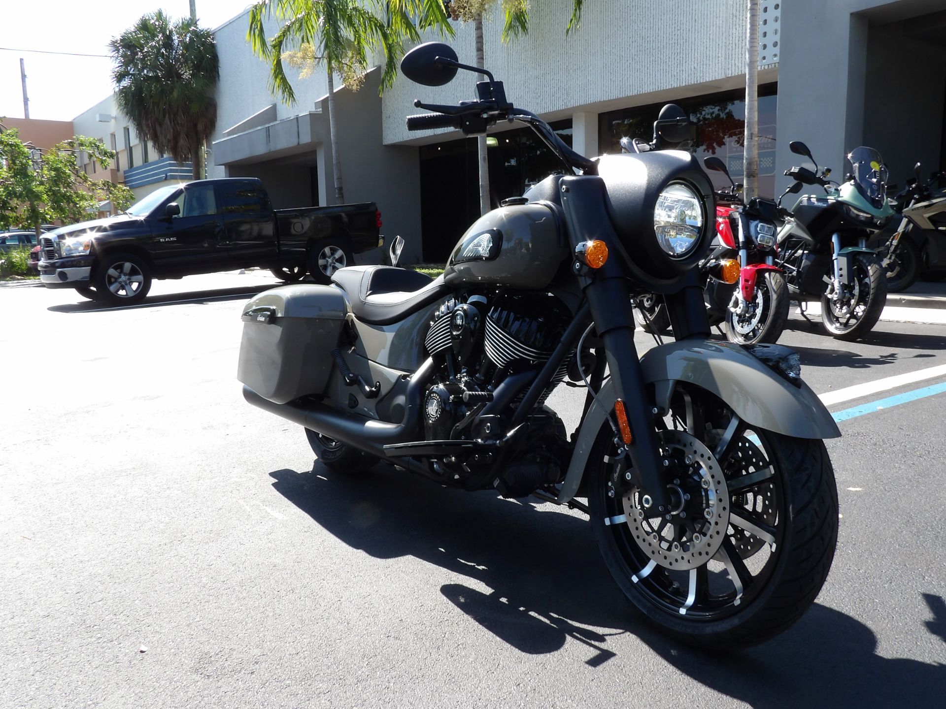 2023 Indian Motorcycle Springfield® Dark Horse® in Fort Lauderdale, Florida - Photo 9