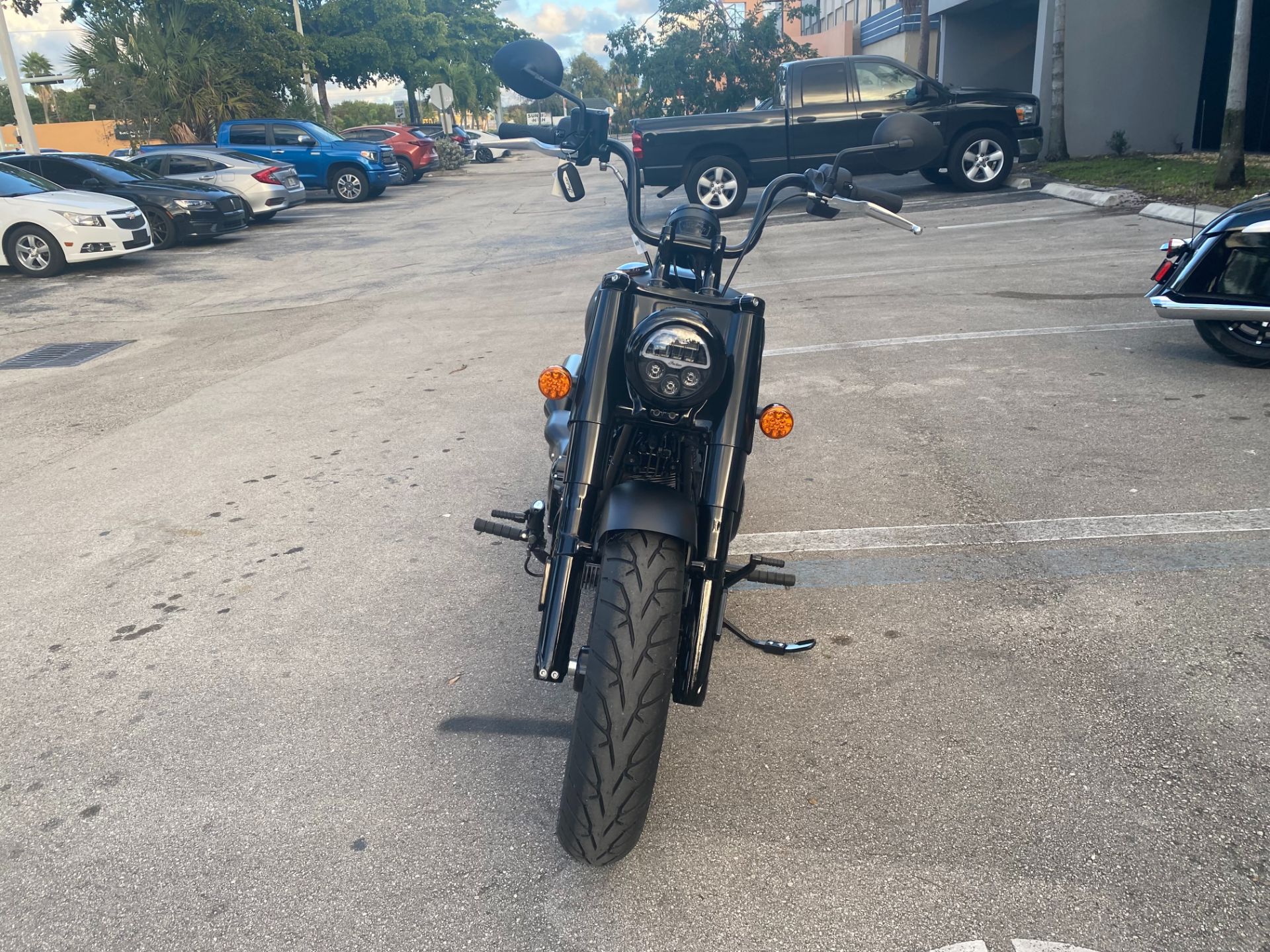2023 Indian Motorcycle Chief Bobber Dark Horse® in Fort Lauderdale, Florida - Photo 8