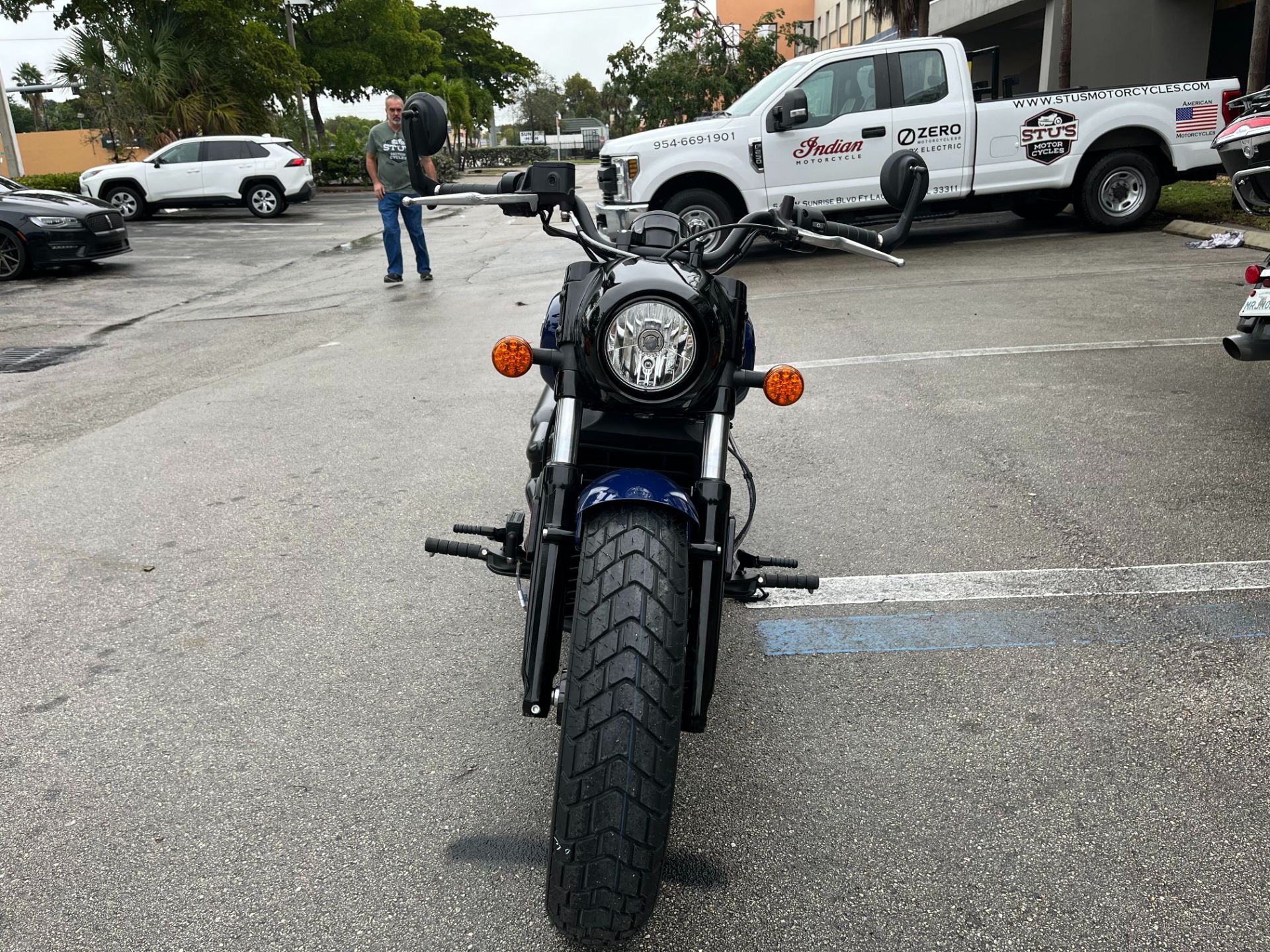 2023 Indian Motorcycle Scout® Bobber ABS in Fort Lauderdale, Florida - Photo 8