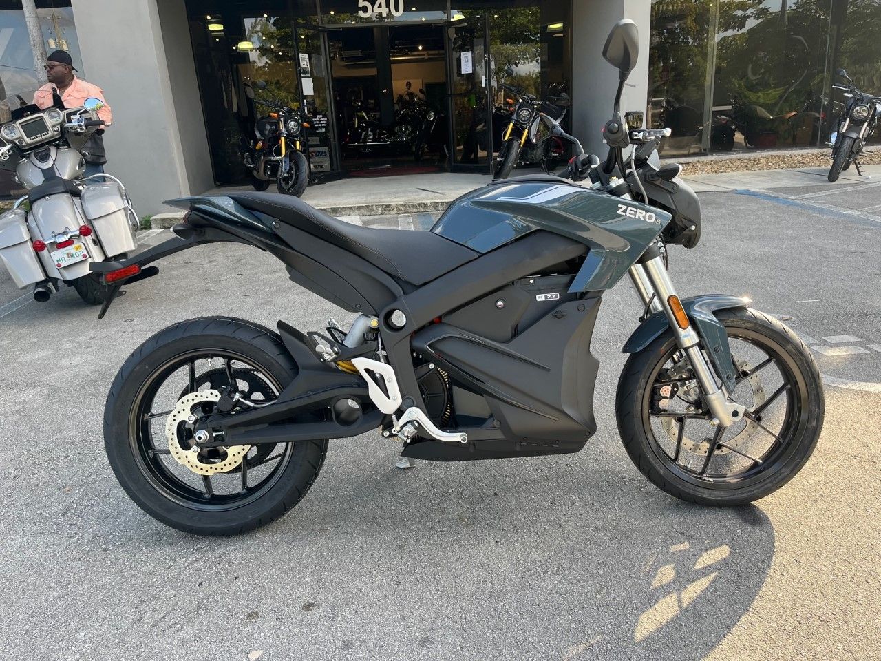 2023 Zero Motorcycles S ZF7.2 in Fort Lauderdale, Florida - Photo 2