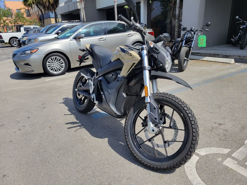 2023 Zero Motorcycles DS ZF7.2 in Fort Lauderdale, Florida - Photo 8