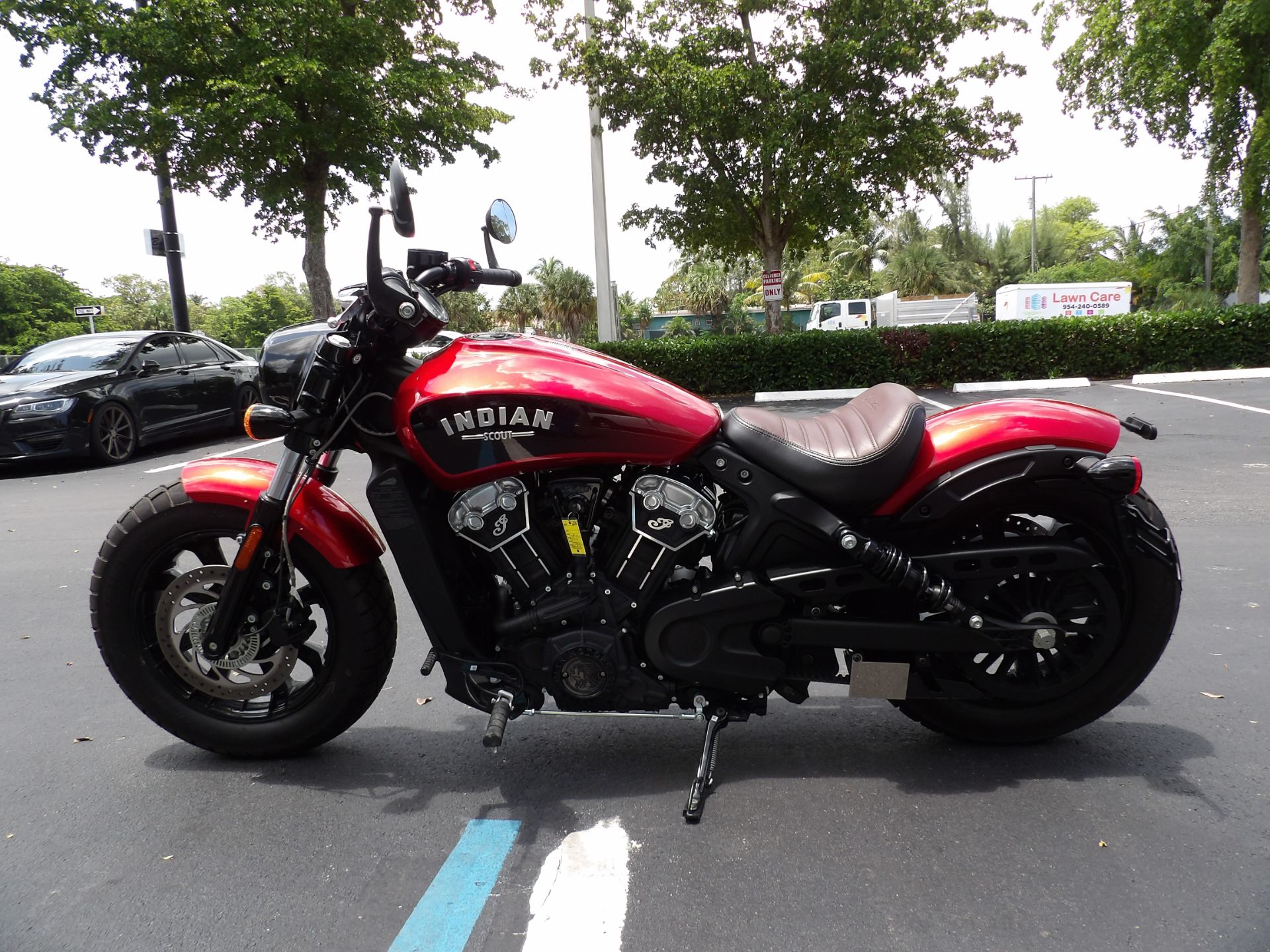 2019 Indian Motorcycle Scout® Bobber ABS Icon Series in Fort Lauderdale, Florida - Photo 6