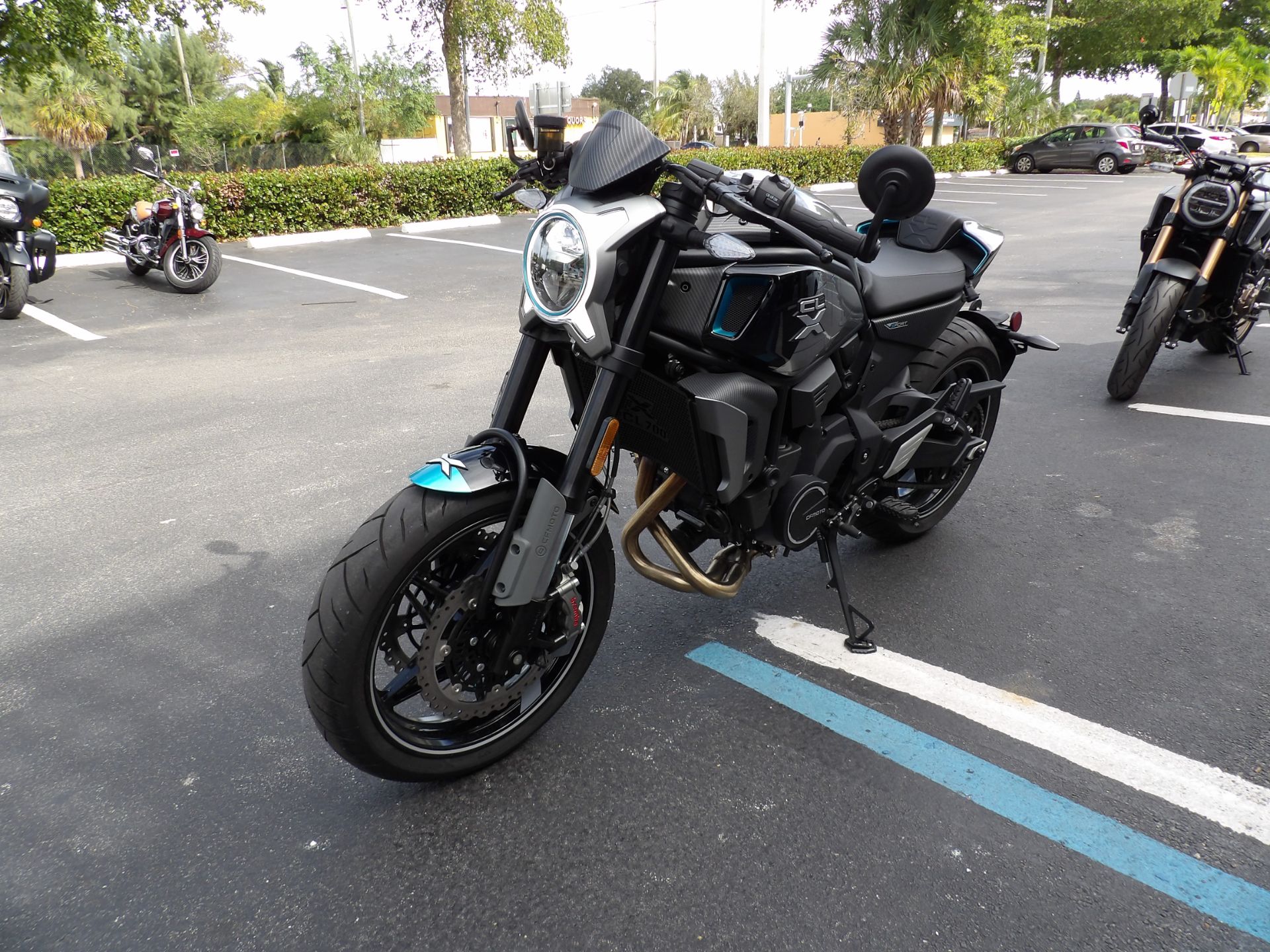 2022 CFMOTO 700CL-X Sport in Fort Lauderdale, Florida - Photo 7