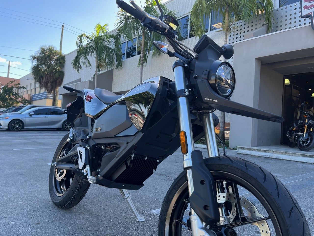 2023 Zero Motorcycles FXE ZF7.2 Integrated in Fort Lauderdale, Florida - Photo 10