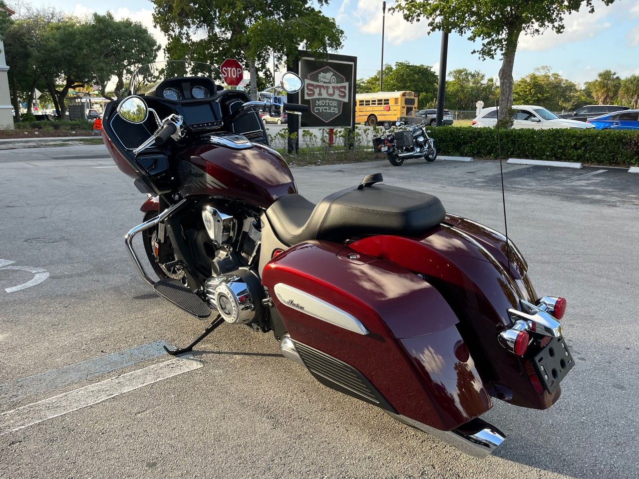 2022 Indian Motorcycle Challenger® Limited in Fort Lauderdale, Florida - Photo 5