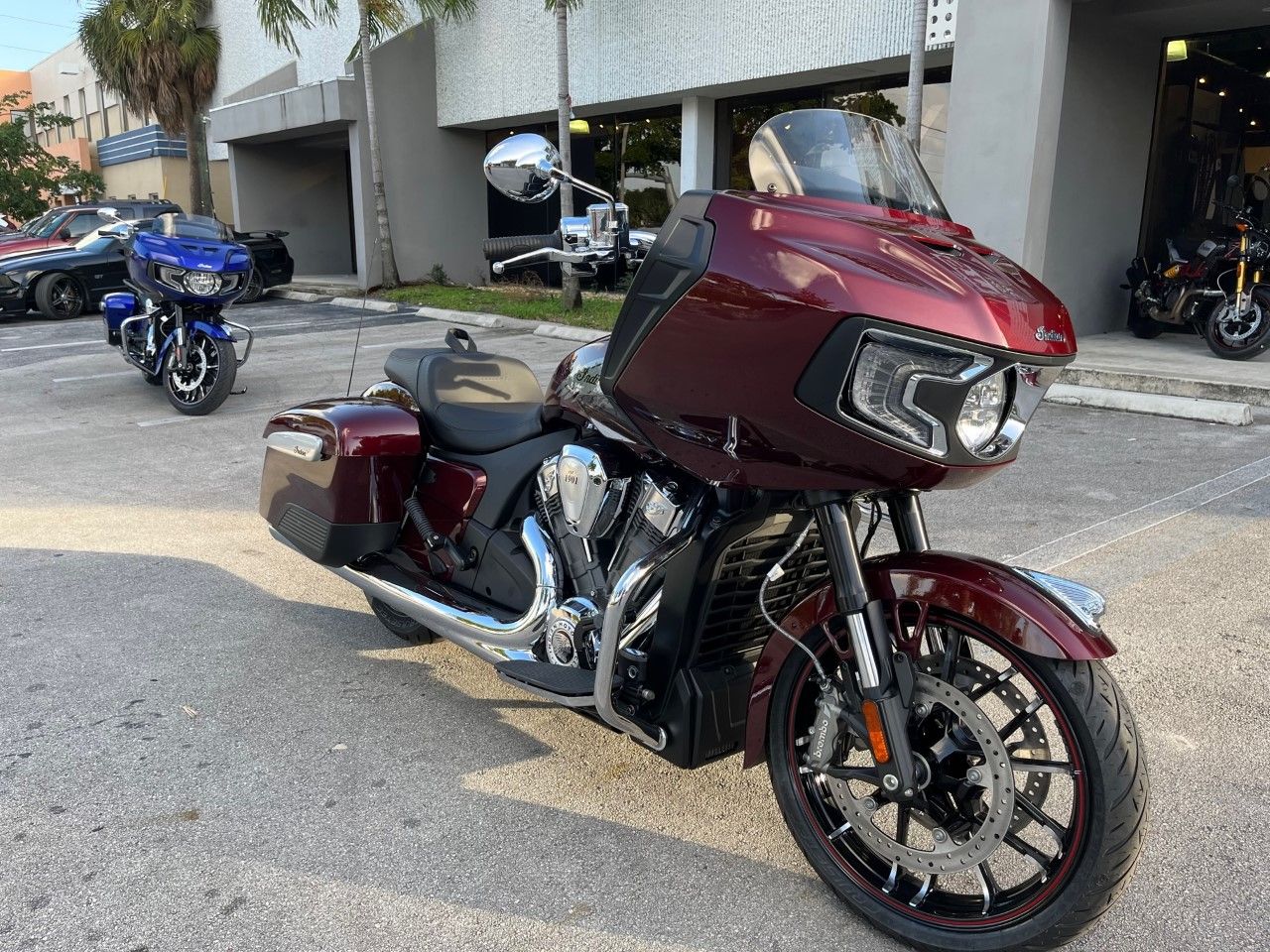 2022 Indian Motorcycle Challenger® Limited in Fort Lauderdale, Florida - Photo 9
