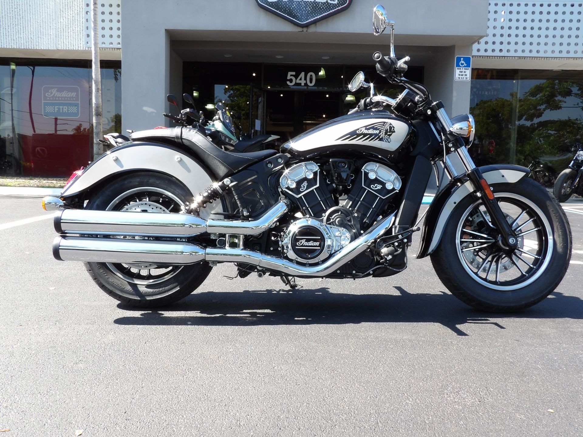 2023 Indian Motorcycle Scout® ABS Icon in Fort Lauderdale, Florida - Photo 2
