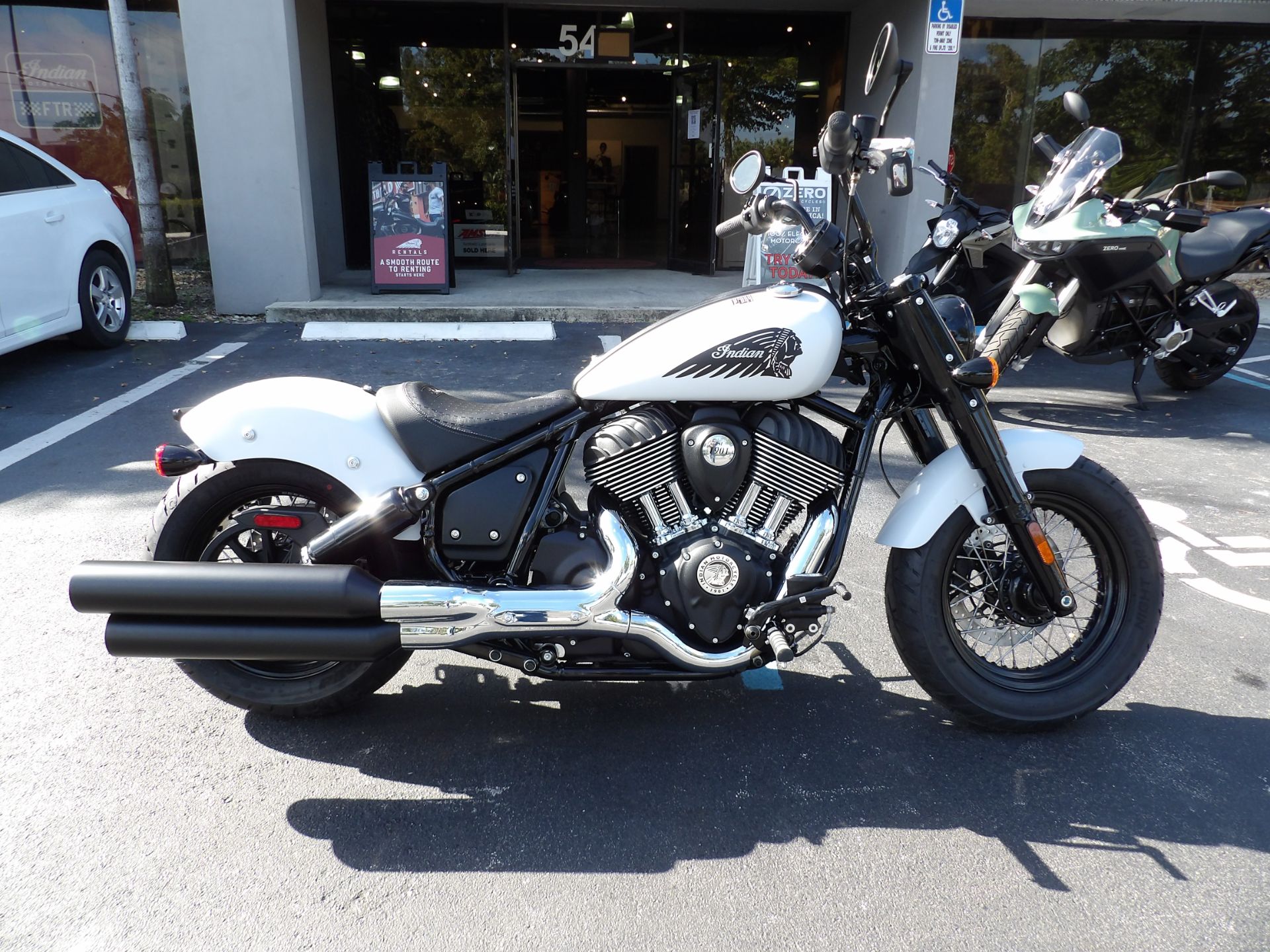 2024 Indian Motorcycle Chief Bobber in Fort Lauderdale, Florida - Photo 2