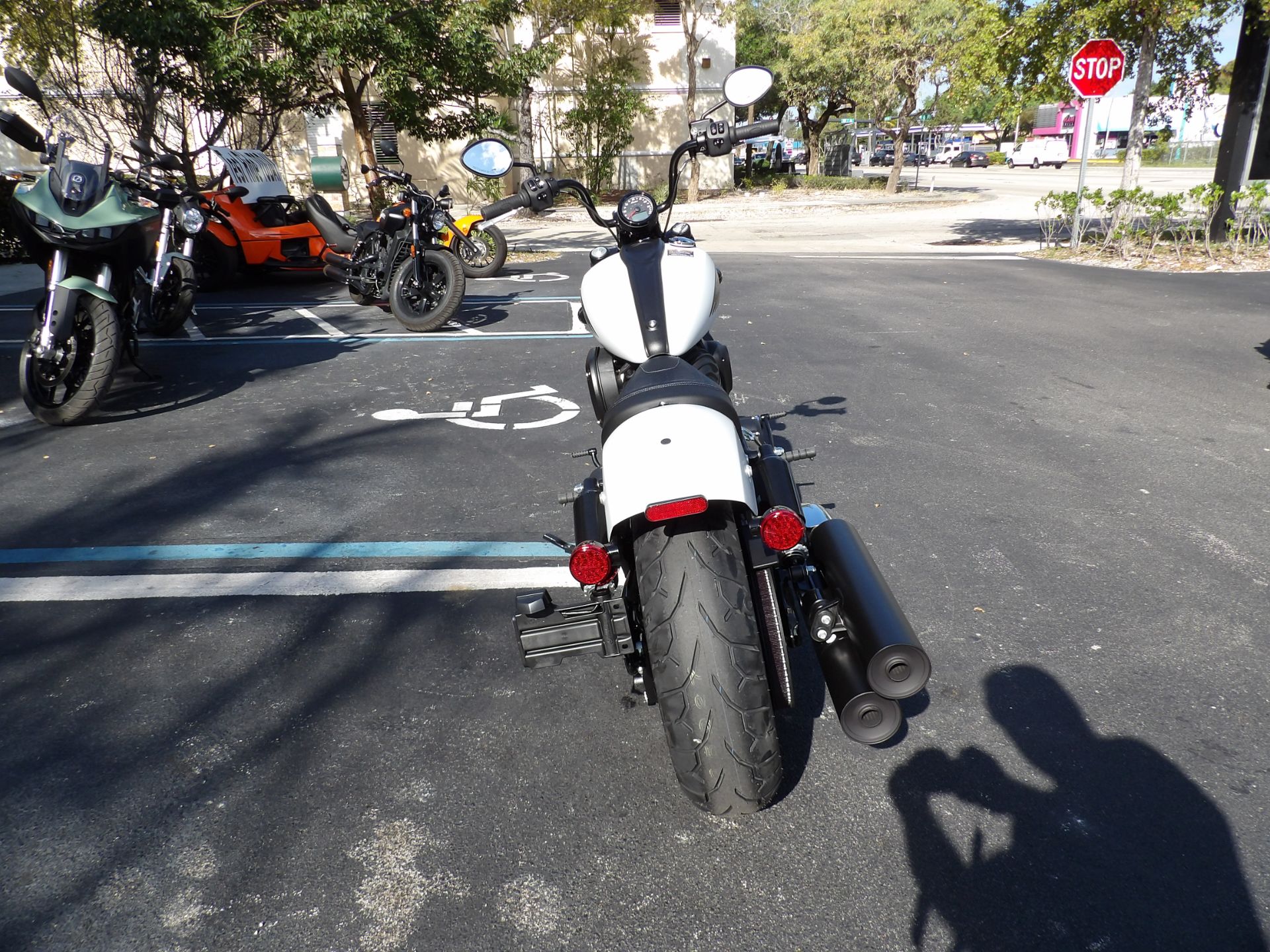 2024 Indian Motorcycle Chief Bobber in Fort Lauderdale, Florida - Photo 4