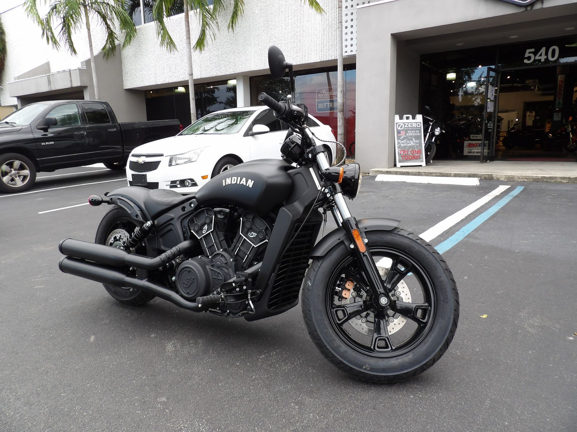 2024 Indian Motorcycle Scout® Bobber Sixty ABS in Fort Lauderdale, Florida - Photo 9
