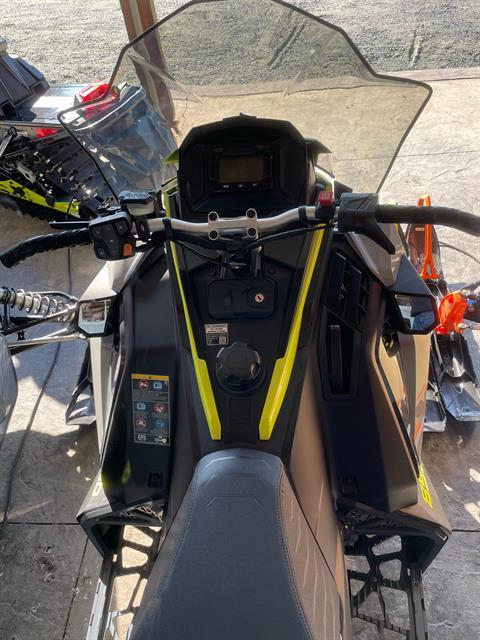 2022 Polaris 850 Indy Adventure 137 Factory Choice in Troy, New York - Photo 9