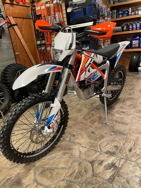 2018 KTM Freeride E-XC NG in Troy, New York - Photo 8