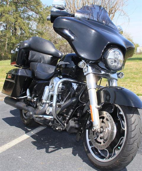 2013 Harley-Davidson Street Glide in Cartersville, Georgia - Photo 2