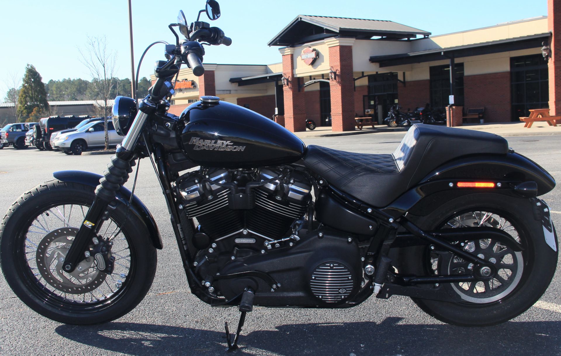 2019 Harley-Davidson Street Bob® in Cartersville, Georgia - Photo 5