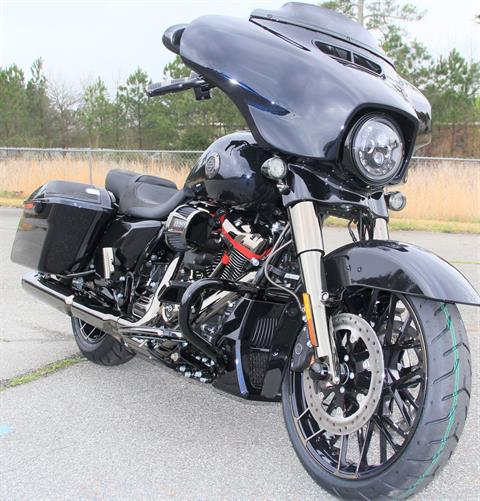 2022 Harley-Davidson CVO™ Street Glide® in Cartersville, Georgia - Photo 2