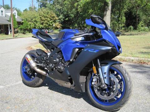 2022 Yamaha YZF-R1 in Metuchen, New Jersey - Photo 12