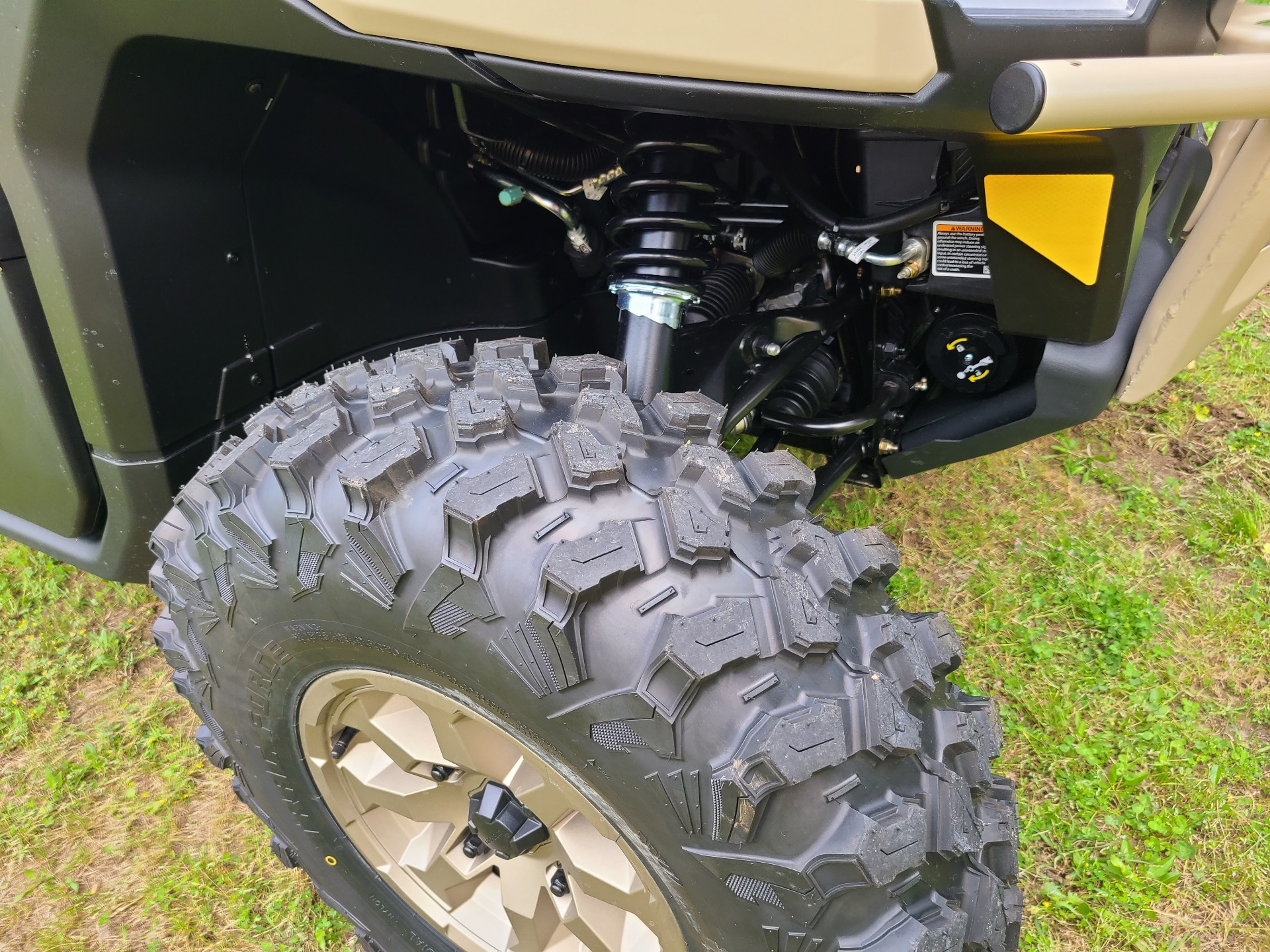 2024 Can-Am Defender MAX Limited in West Monroe, Louisiana - Photo 7