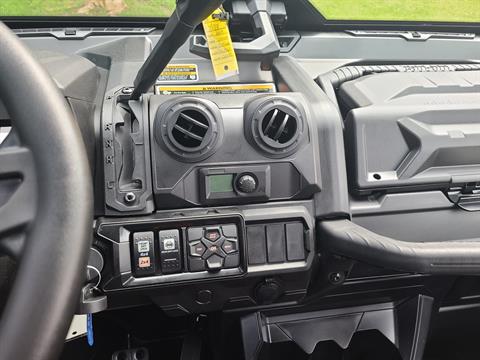 2024 Can-Am Defender MAX Limited in West Monroe, Louisiana - Photo 14