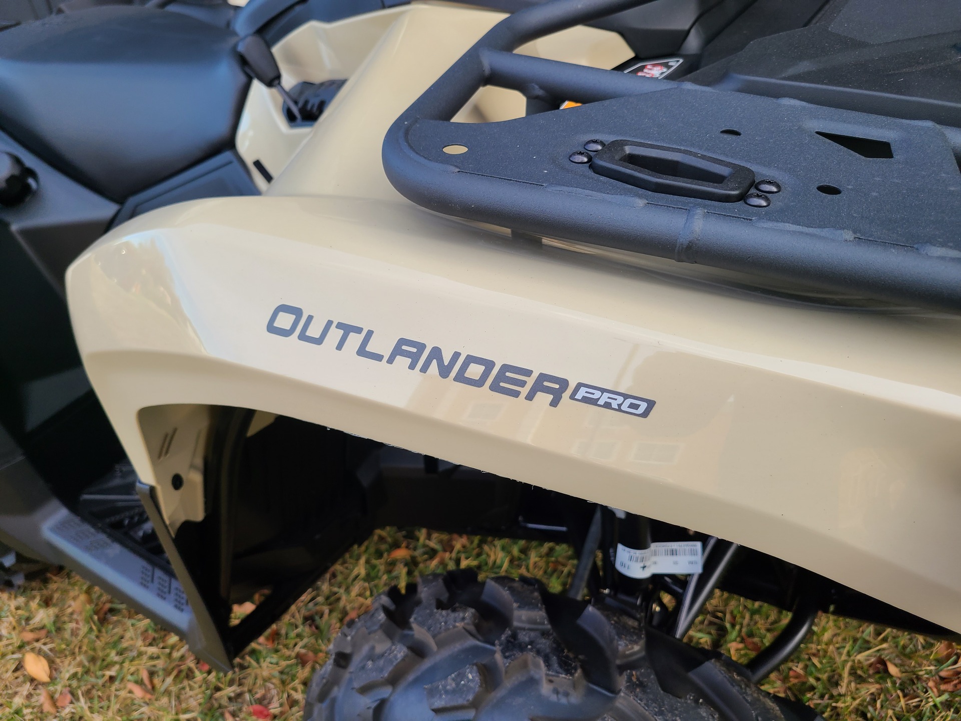 2024 Can-Am Outlander PRO XU HD5 in West Monroe, Louisiana - Photo 5