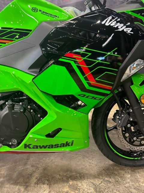 2023 Kawasaki Ninja 400 KRT Edition in West Monroe, Louisiana - Photo 6
