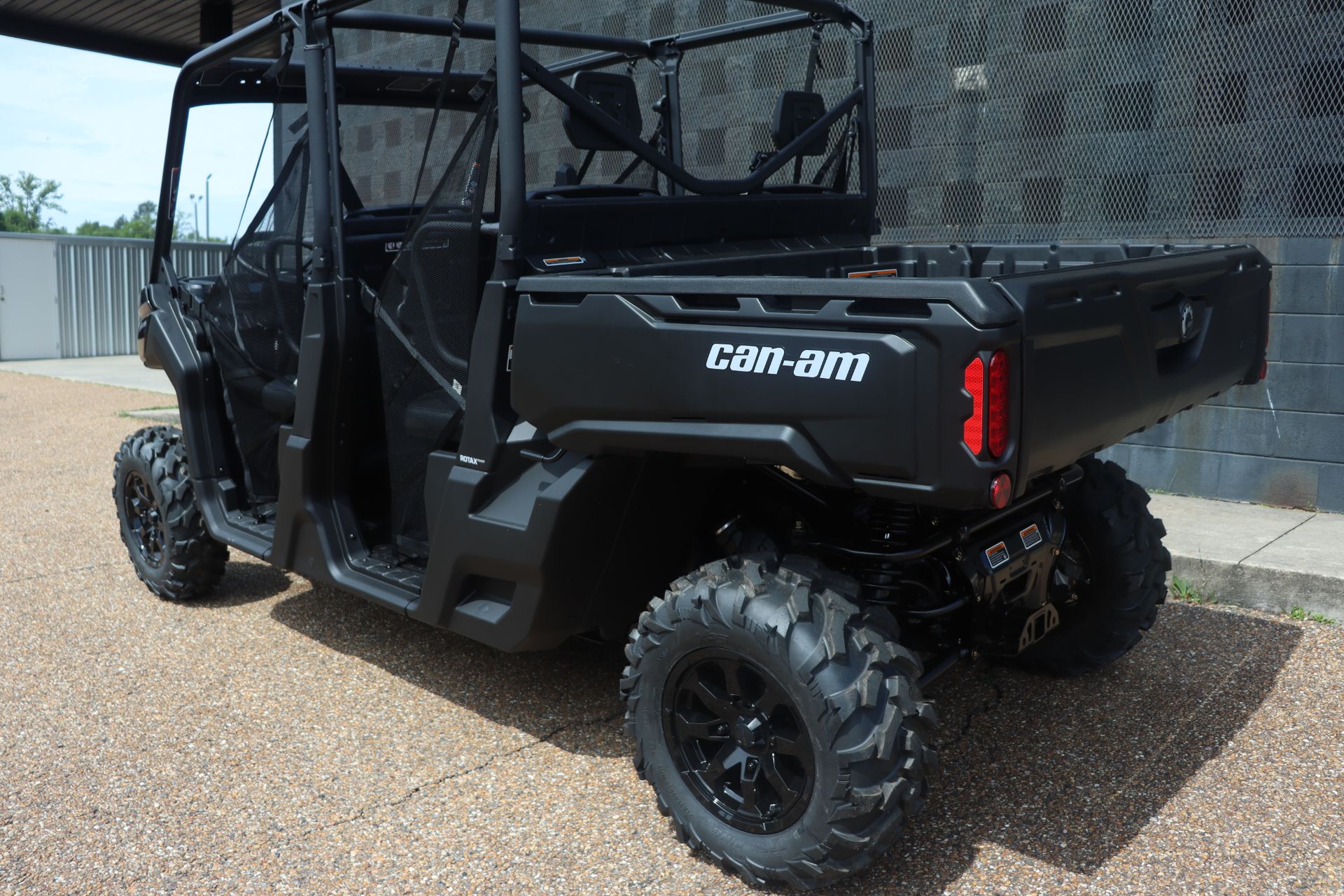 2023 Can-Am Defender MAX DPS HD10 in West Monroe, Louisiana - Photo 3