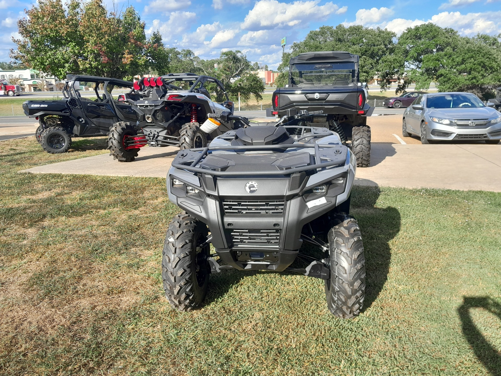 2024 Can-Am Outlander 700 in West Monroe, Louisiana - Photo 2