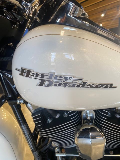 2015 Harley-Davidson Street Glide® Special in West Monroe, Louisiana - Photo 8