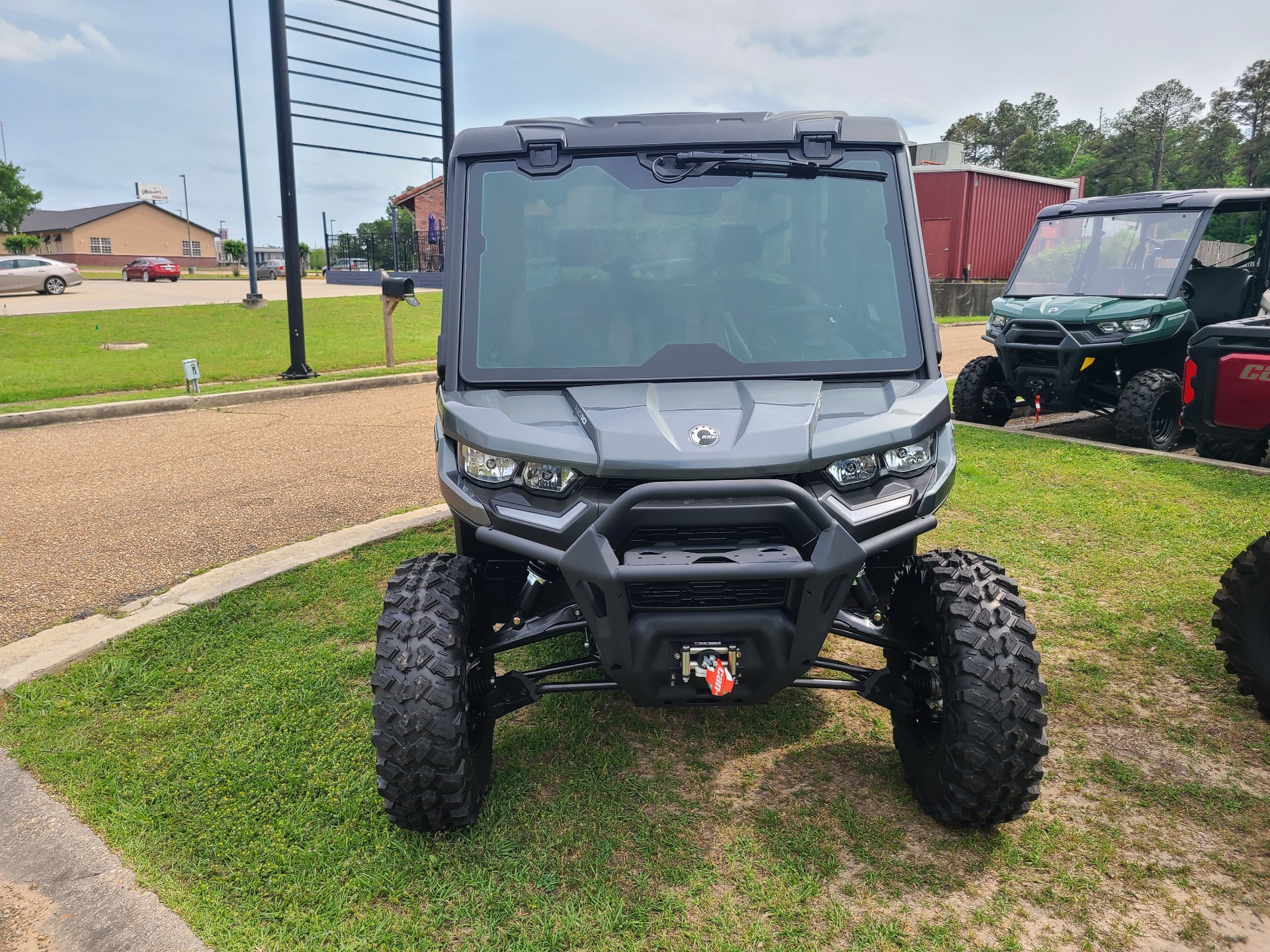 2024 Can-Am Defender MAX Limited in West Monroe, Louisiana - Photo 2
