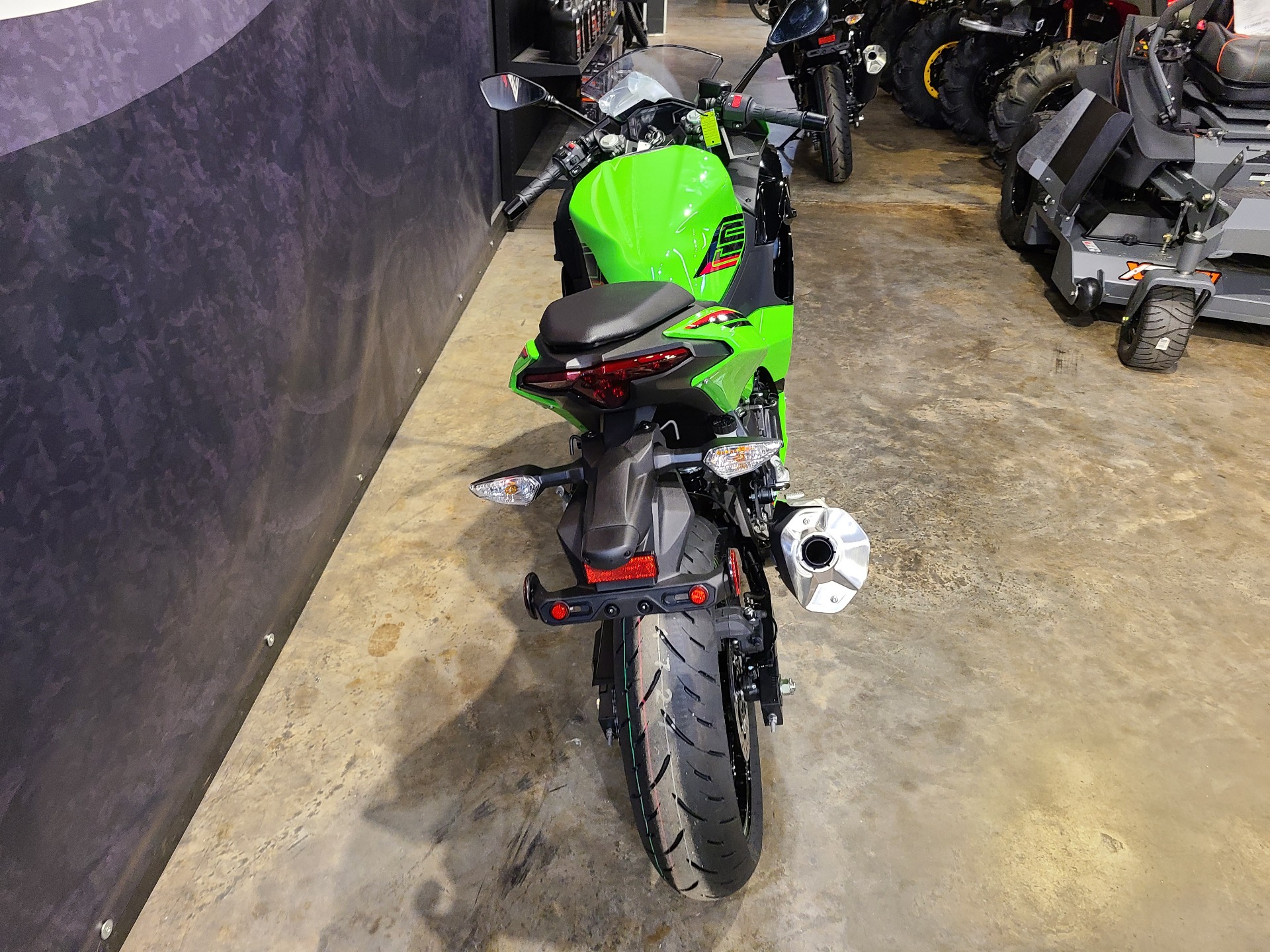2024 Kawasaki Ninja 500 KRT Edition in West Monroe, Louisiana - Photo 4
