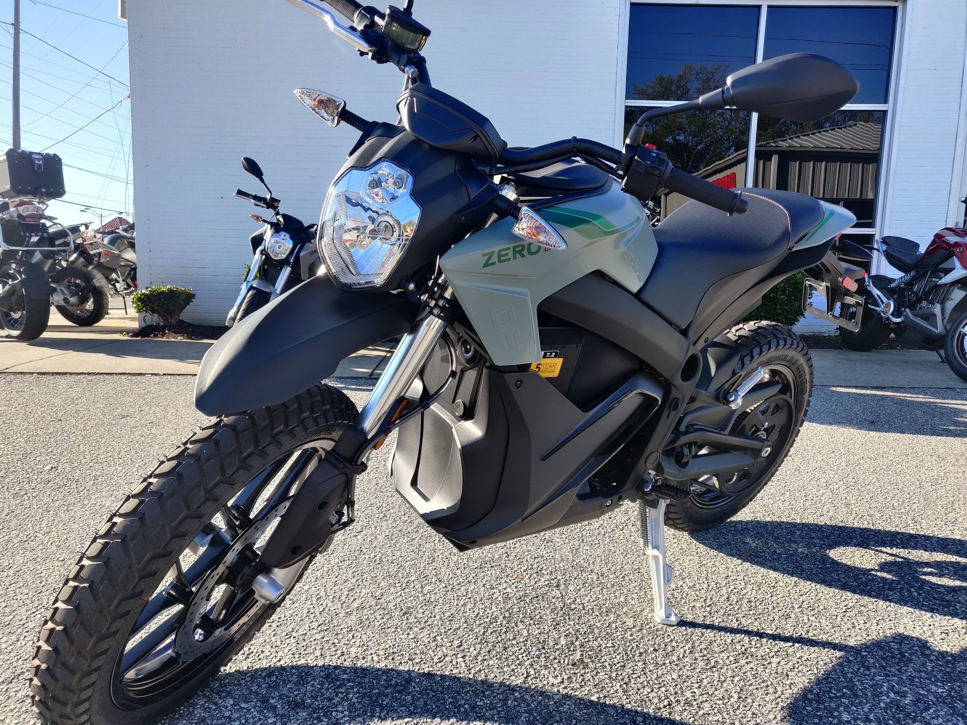 Zero DS Electric Sport Motorbike - Chelsea Motorcycles Group