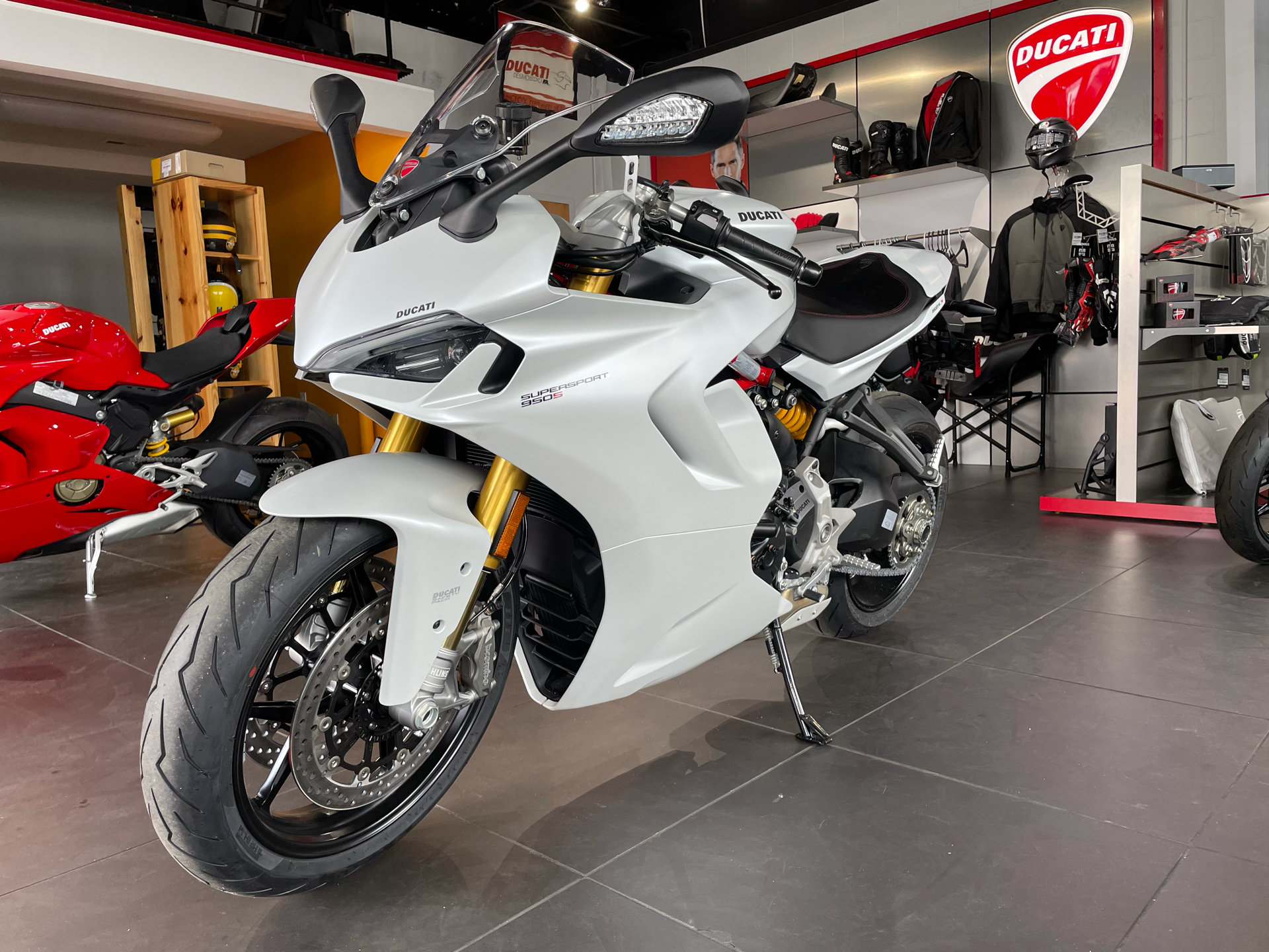 Ducati Supersport 950s