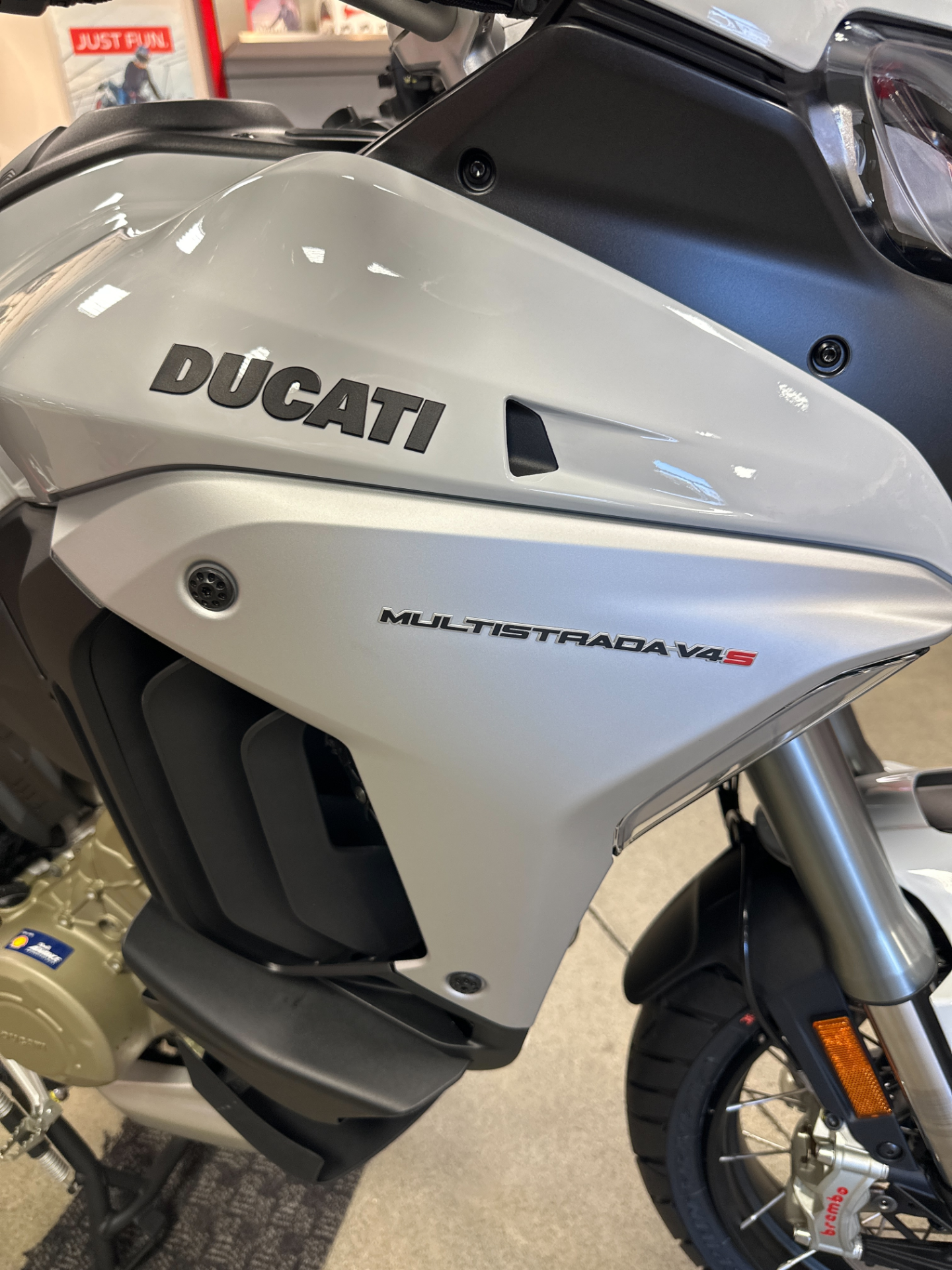 2024 Ducati Multistrada V4 S Travel & Radar in Salem, Virginia - Photo 5