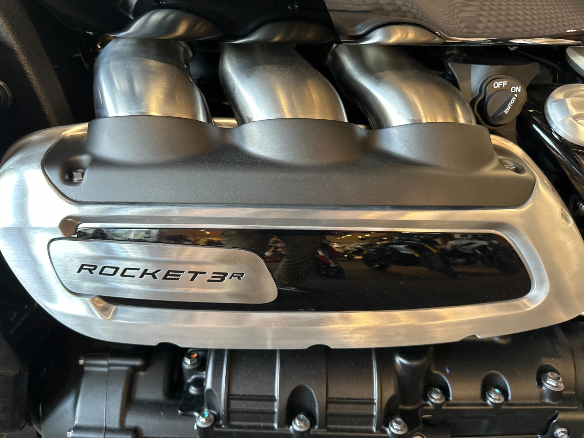 2023 Triumph Rocket 3 R Chrome Edition in Salem, Virginia - Photo 10